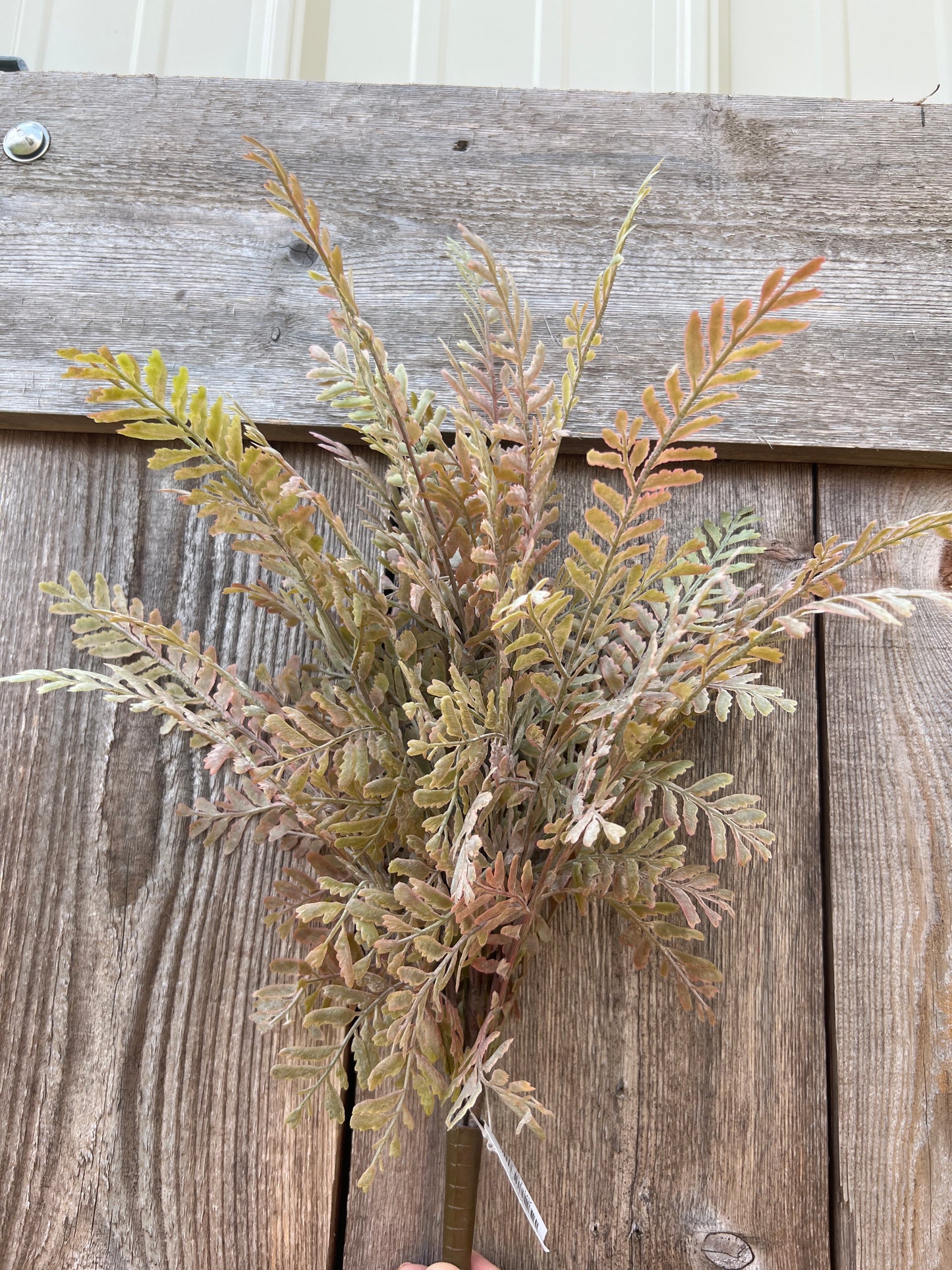 19IN FERN BUSH 85361-UV