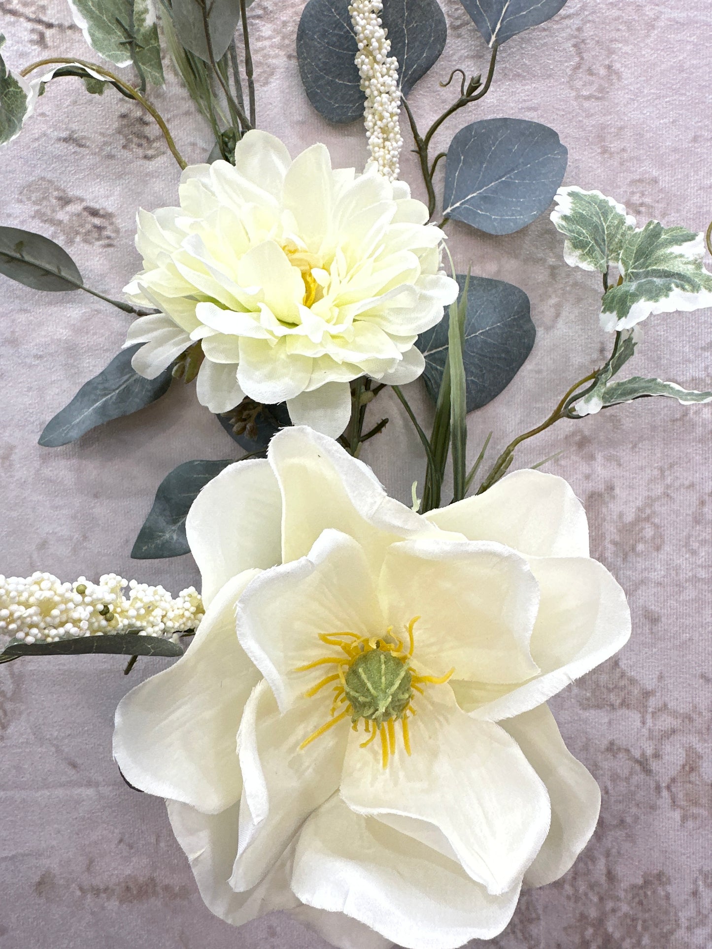 Magnolia Dahlia Eucalyptus 83524