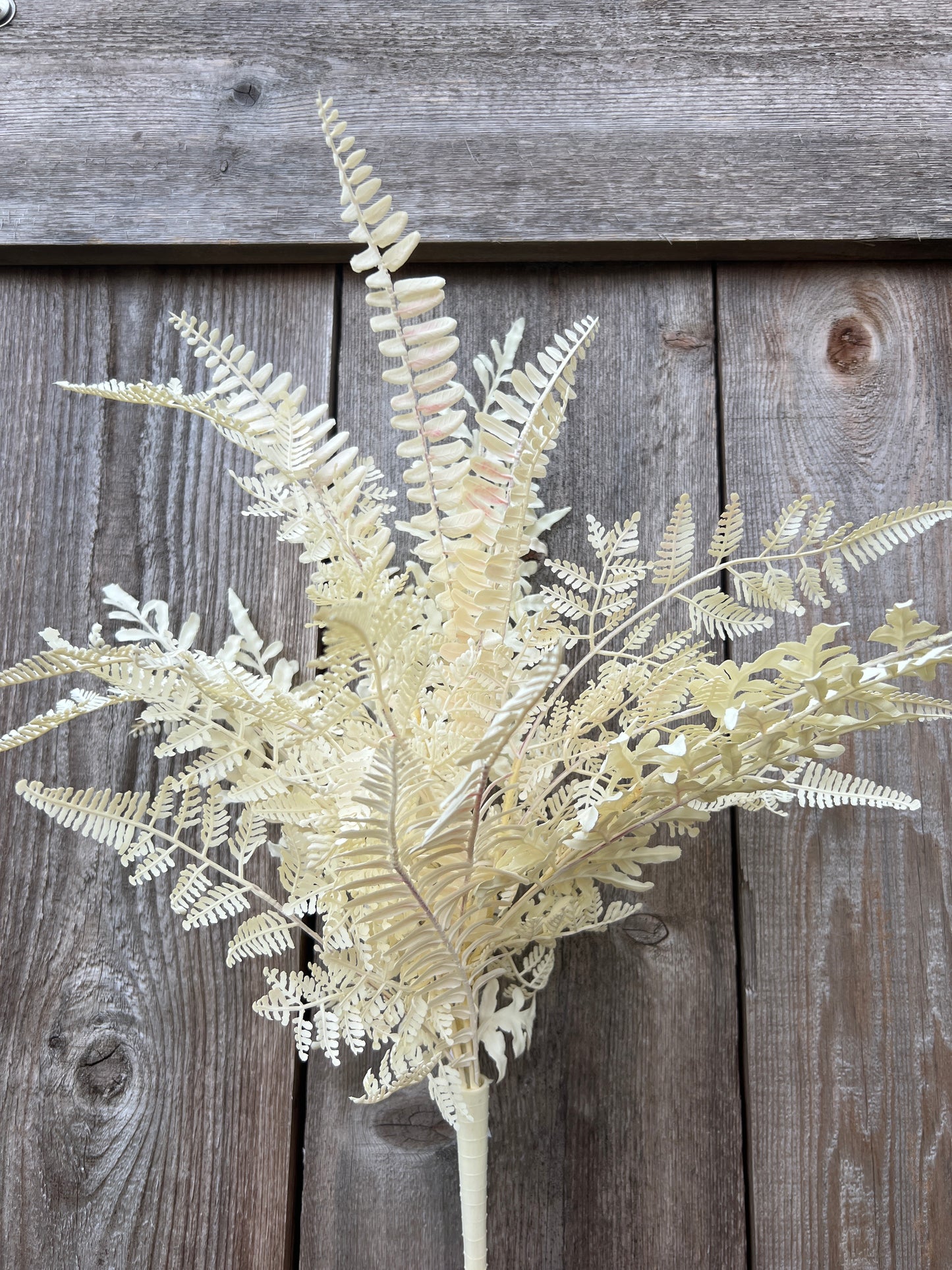 MIXED FERN BUSH 85368-UV-WT