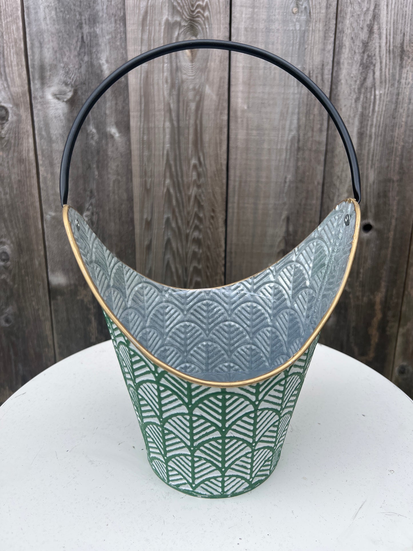 Emboss Oval Basket With Handle 14568