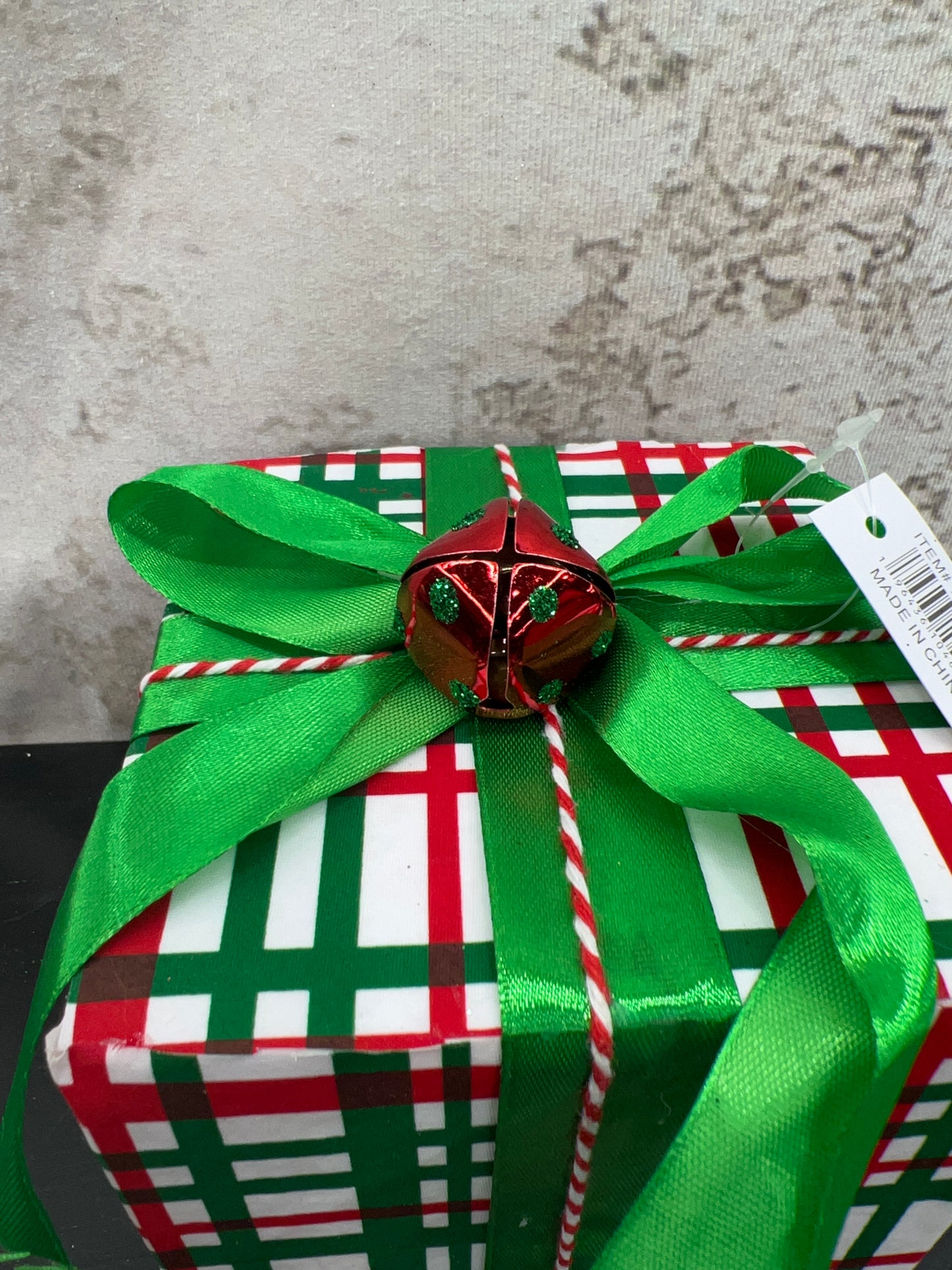 FABRIC GIFT BOX ORN XJ4482