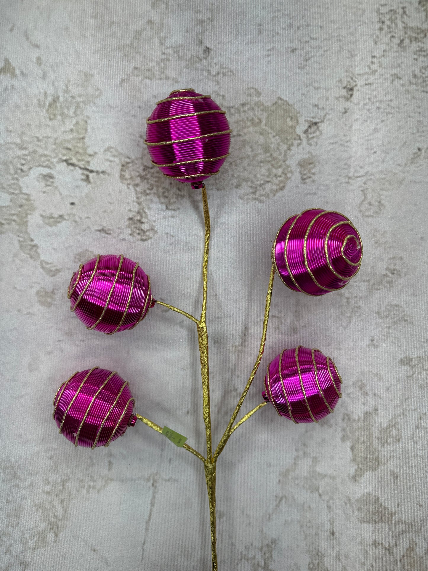 Metallic Stripe Ball Spray 86002BT