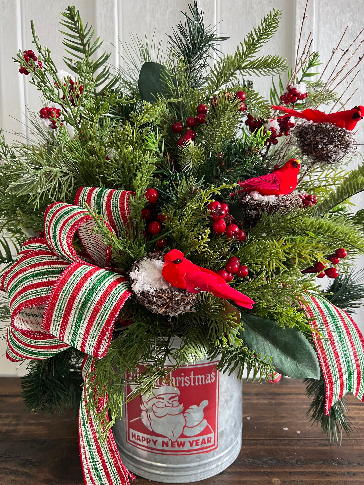 Cardinal centerpiece
