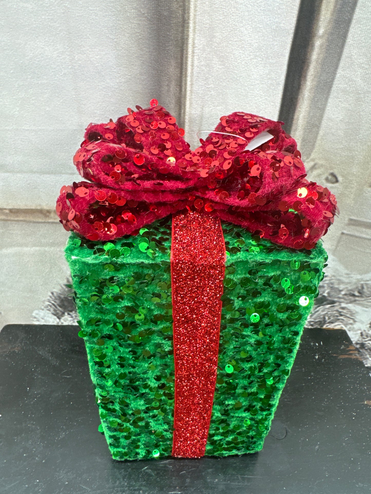 SEQUIN GIFT PACKAGE XC8373