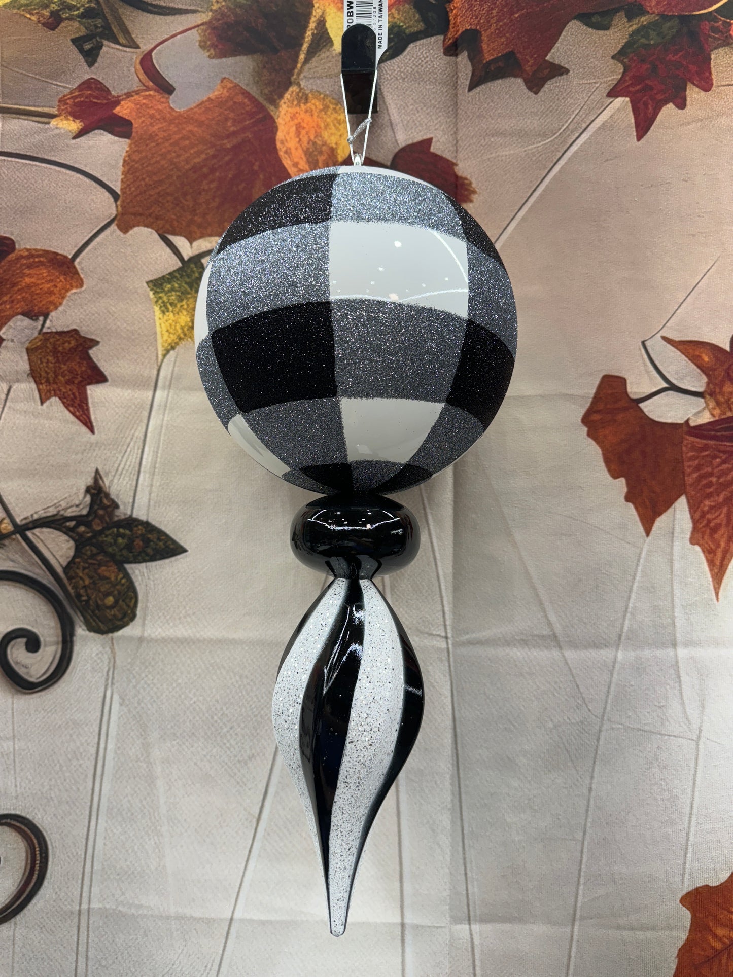 CHECKED BALL FINIAL 71020BW