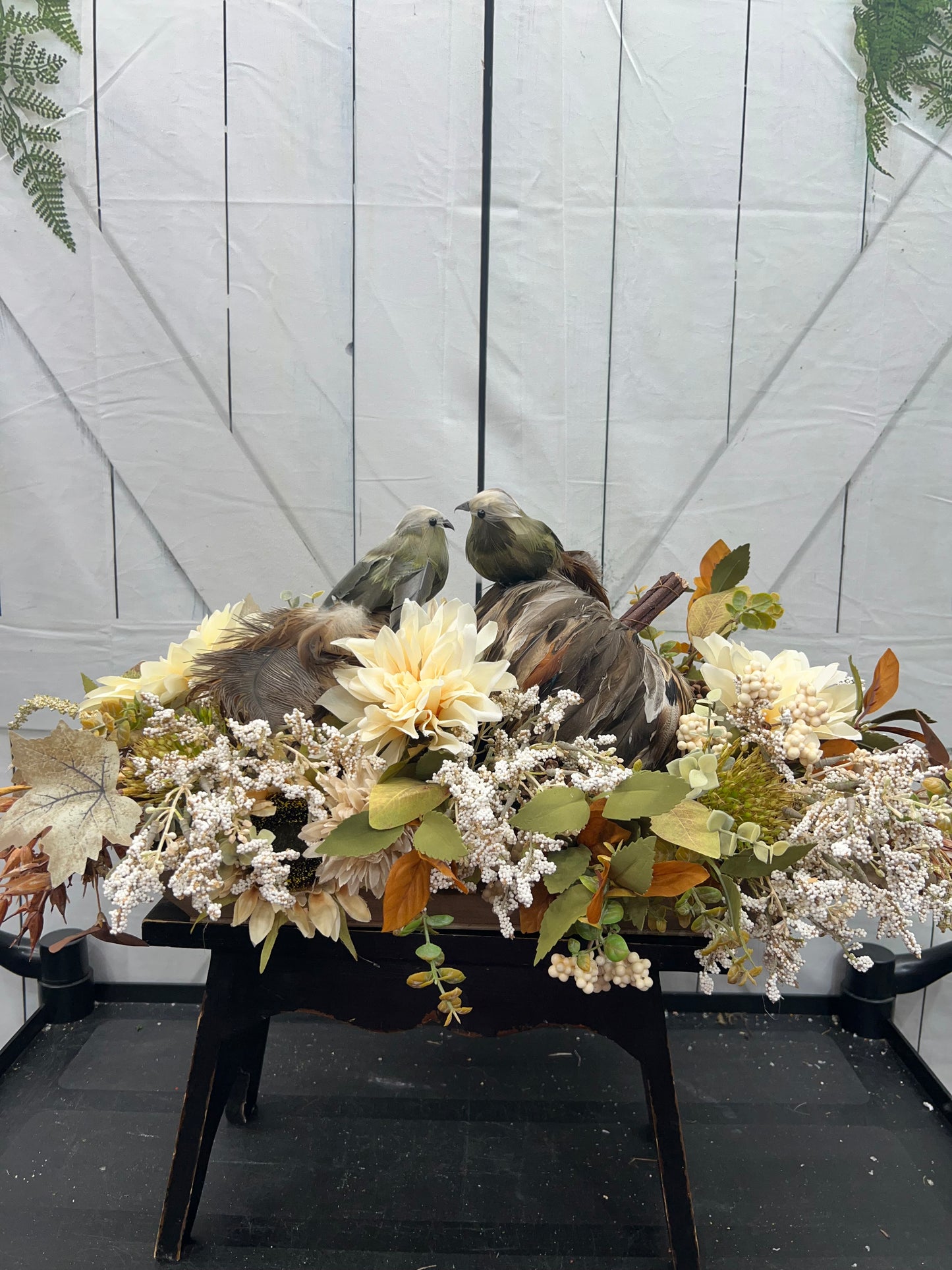 WOODSY FALL CENTERPIECE
