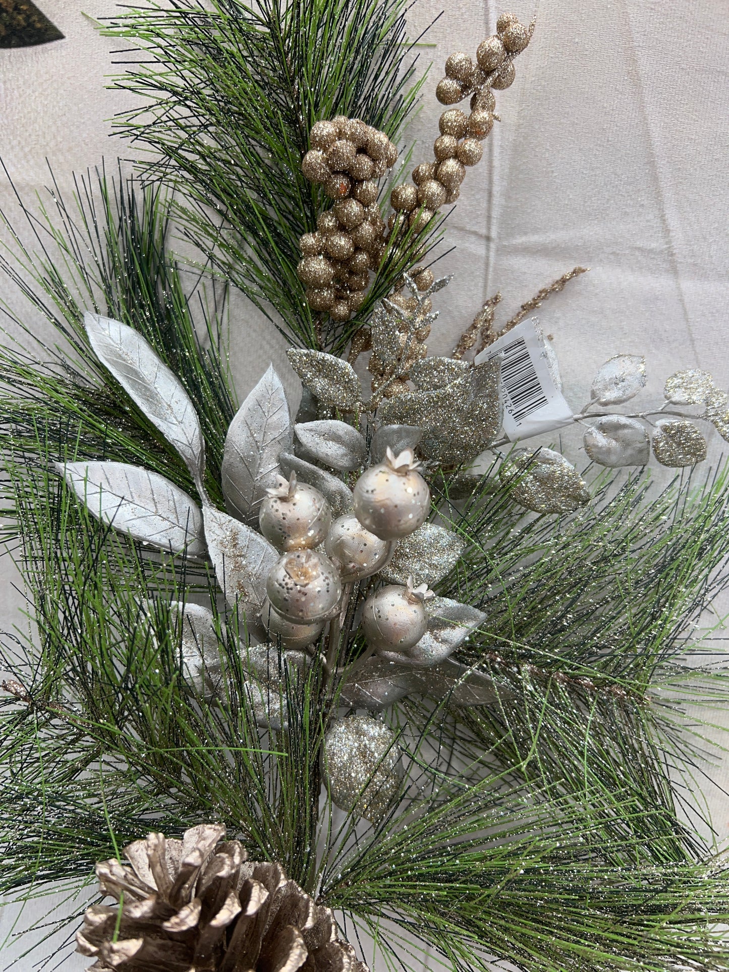 Berry /Cone/ Cedar Spray Champane XP782427-202