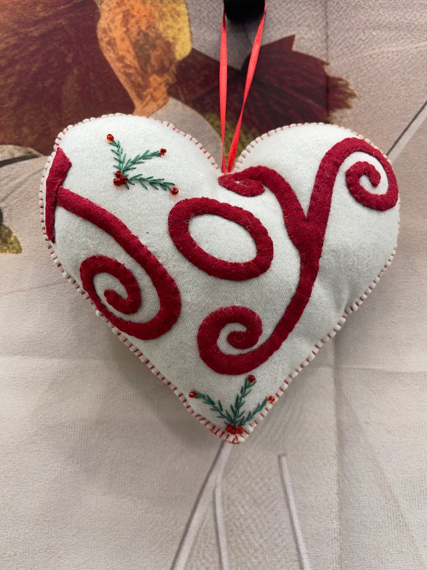 White Heart W/ Joy 176045