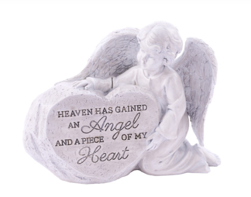 ANGEL W/HEART STATUETTE AK008231