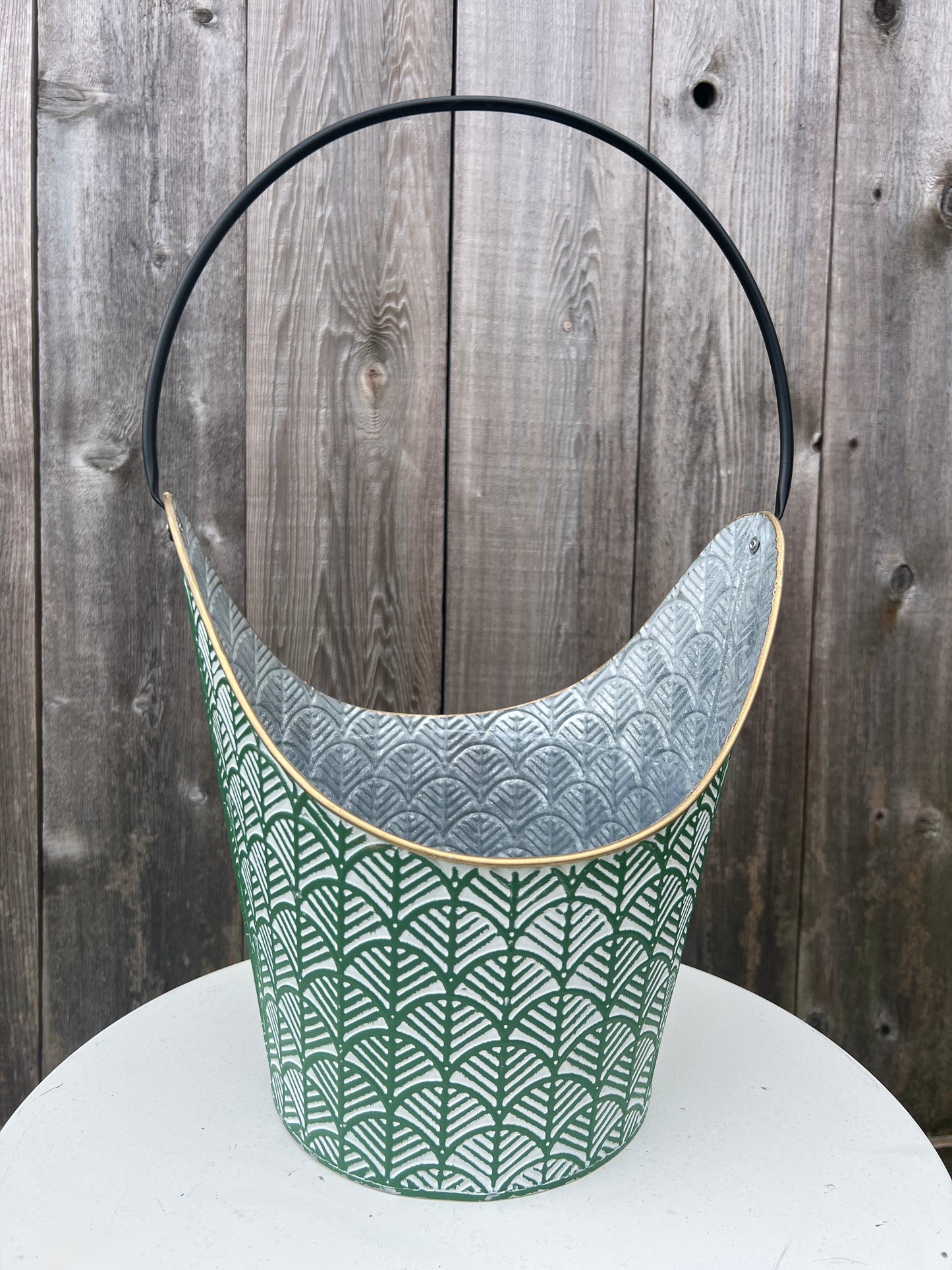 Emboss Oval Basket With Handle 14568