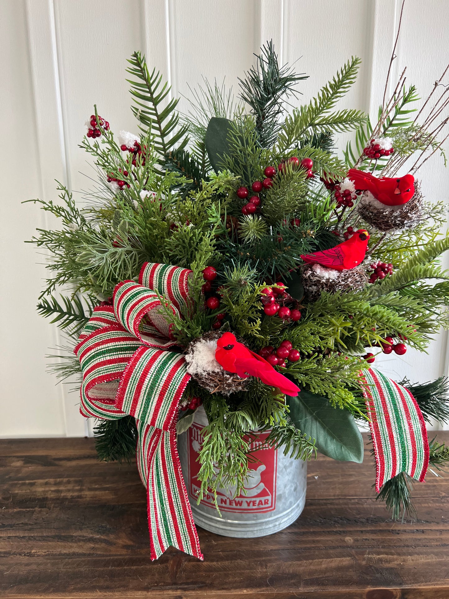 Cardinal centerpiece