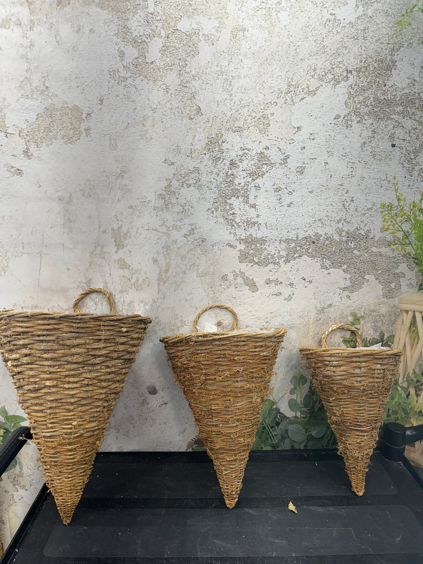 Vine Wall Vase SA17529