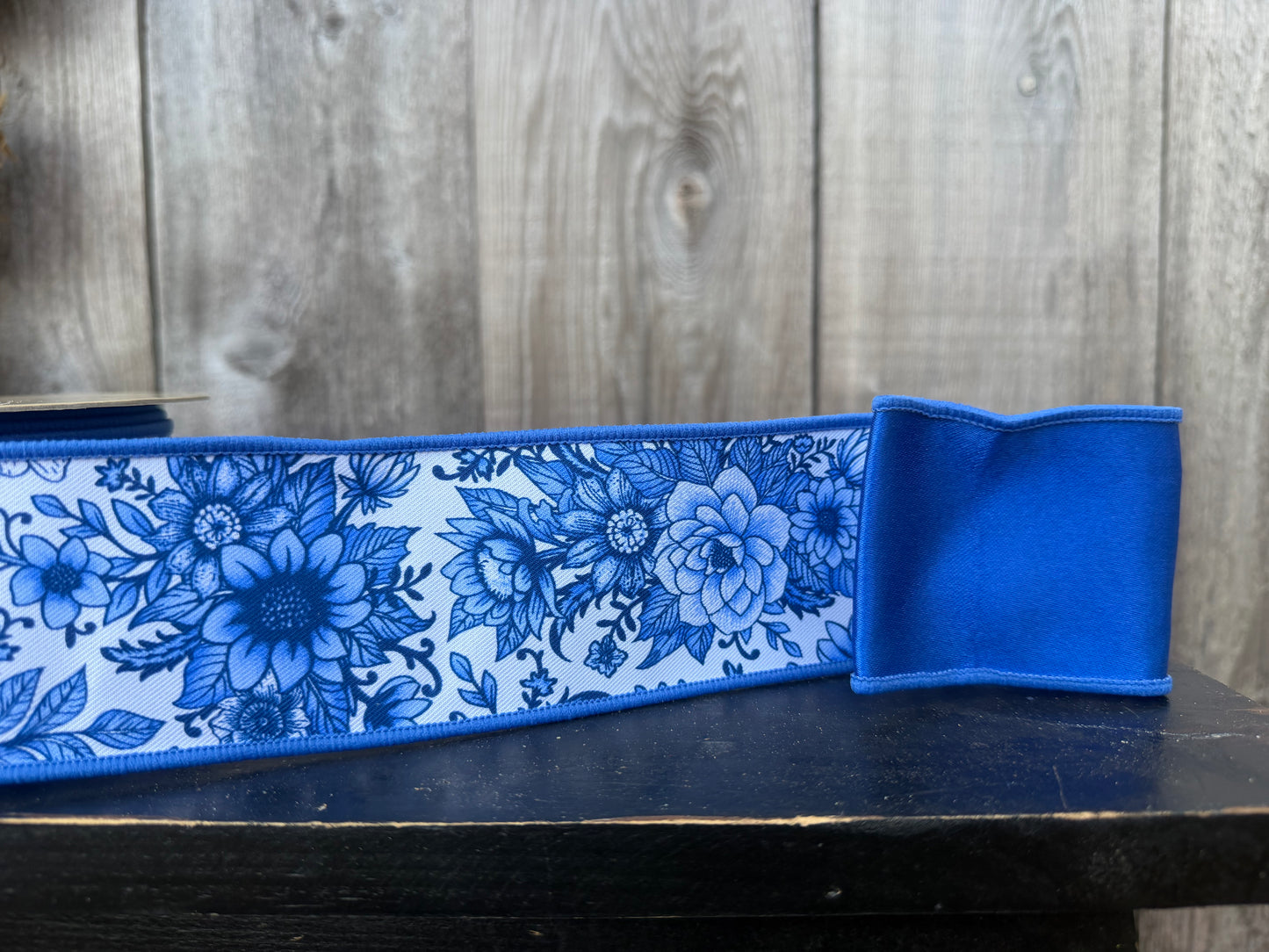 2.5" x 10yd Chinoiserie Floral LX312303