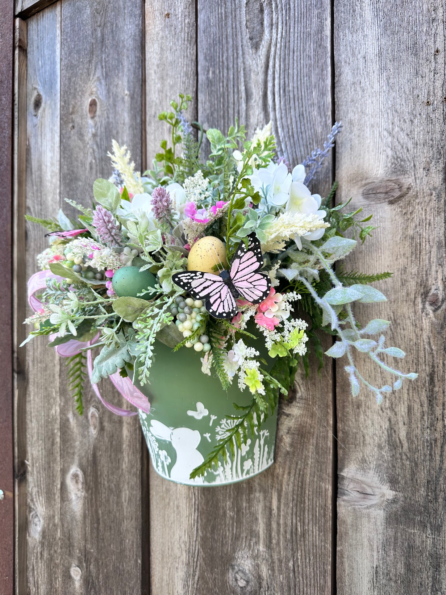Spring bunny bucket door hanger