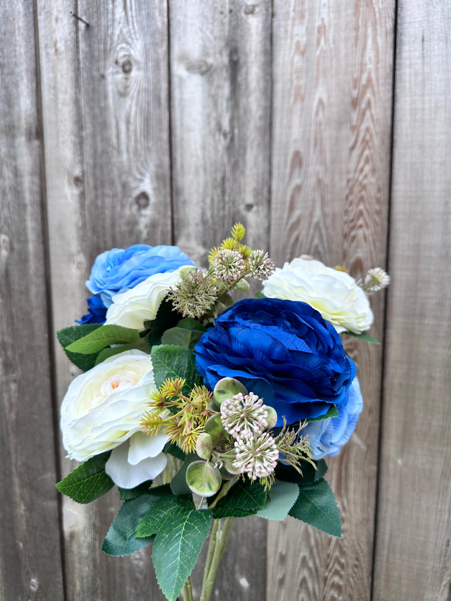 RANUNUCULUS BUSH 84893-CRBL
