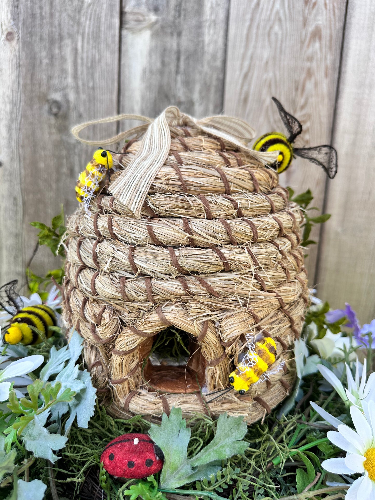 Bee hive centerpiece