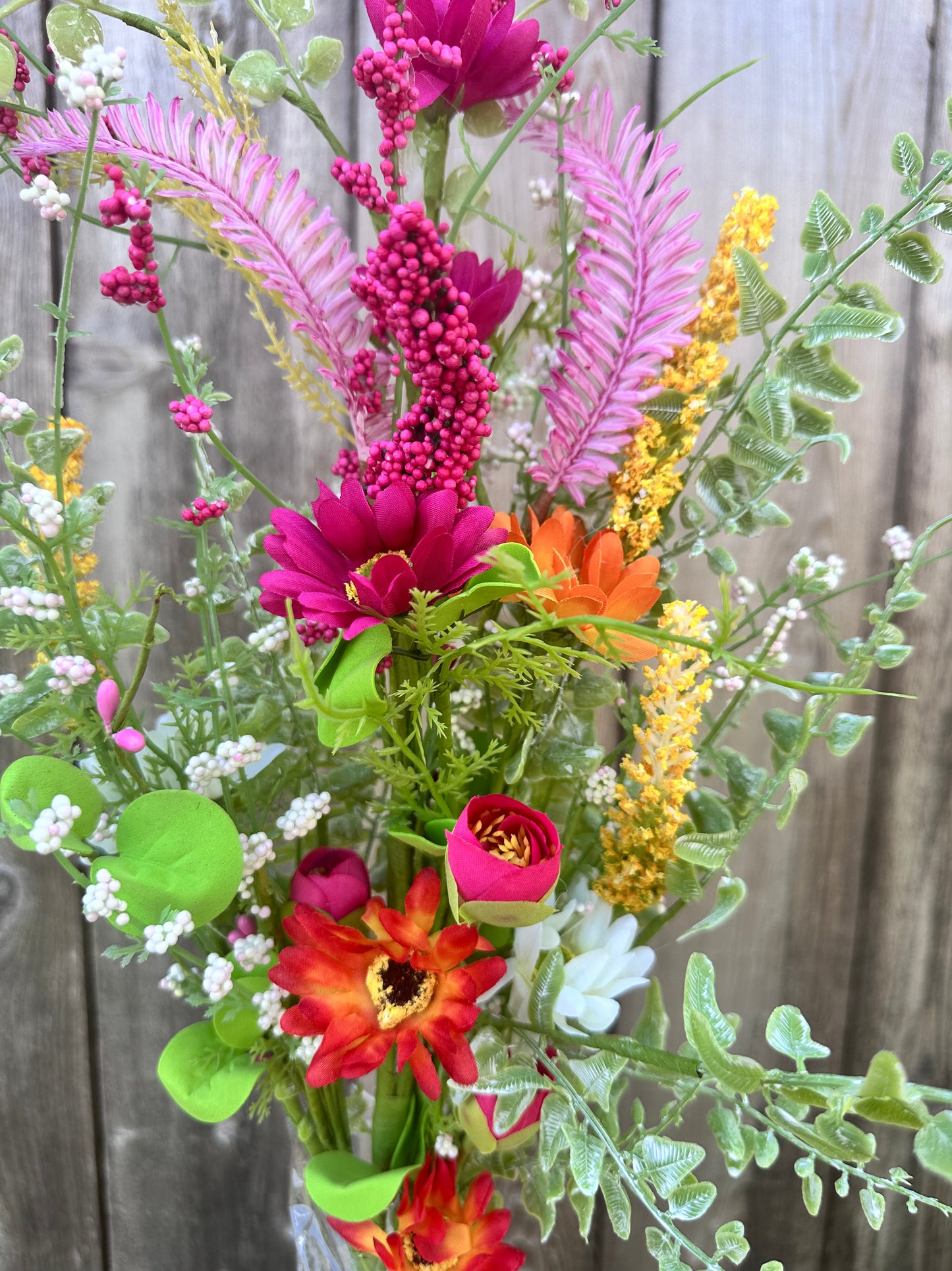MIXED DAISY BERRY SPRAY 40018