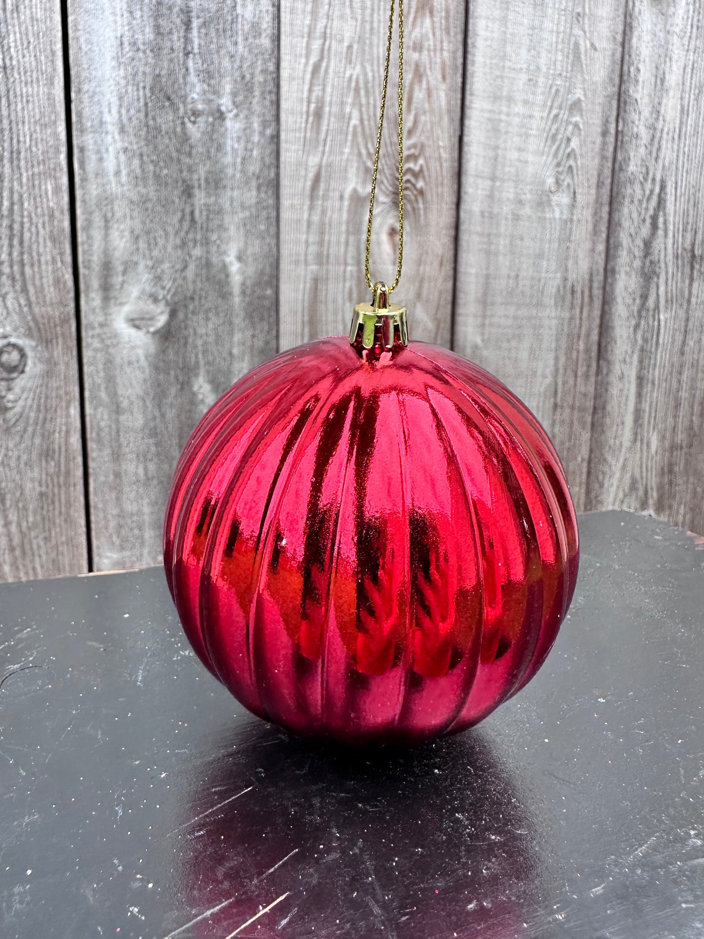 METALLIC RIBBON BALL- RED CN25023