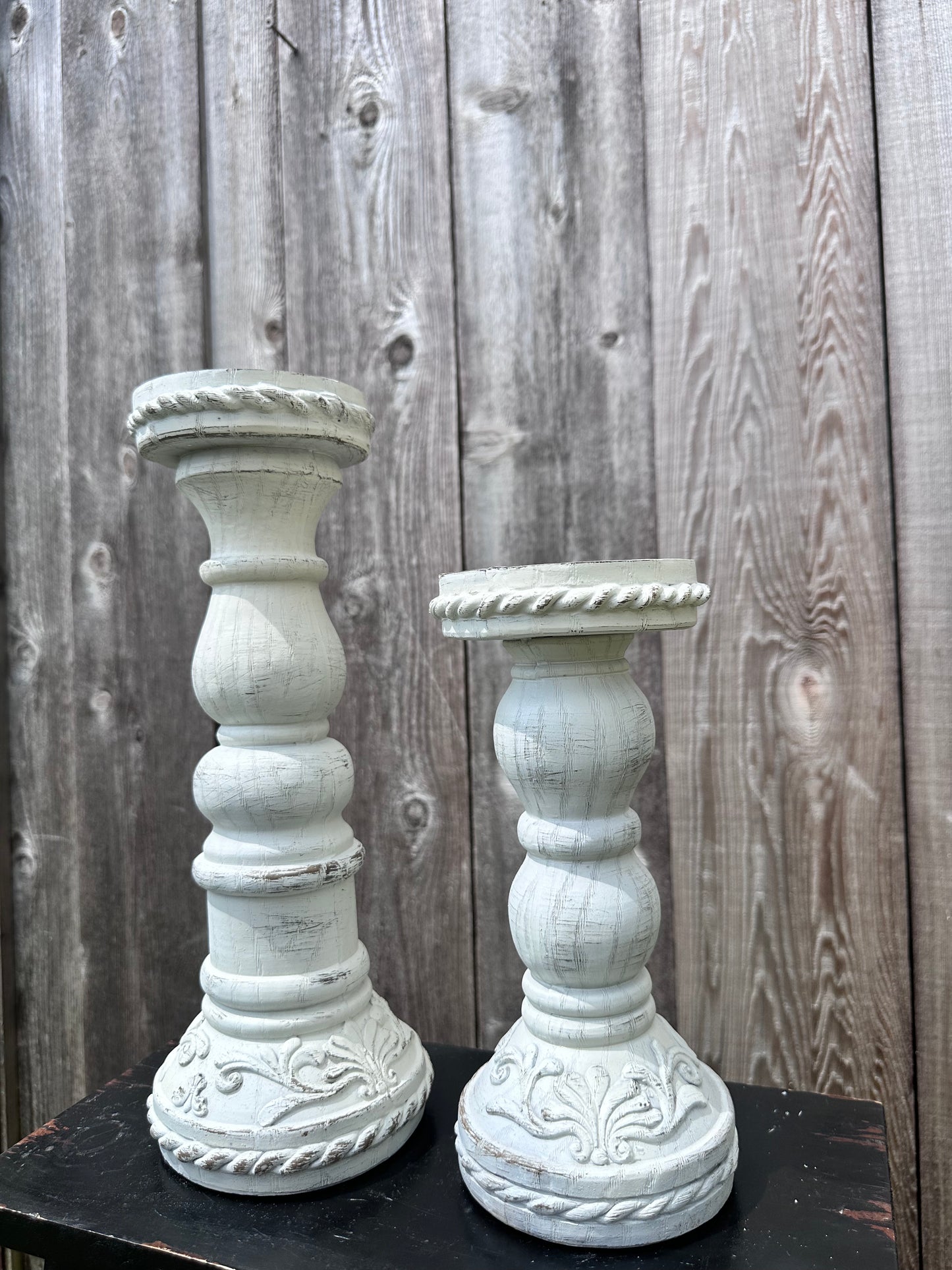 RESIN CANDLEHOLDERS 2650260