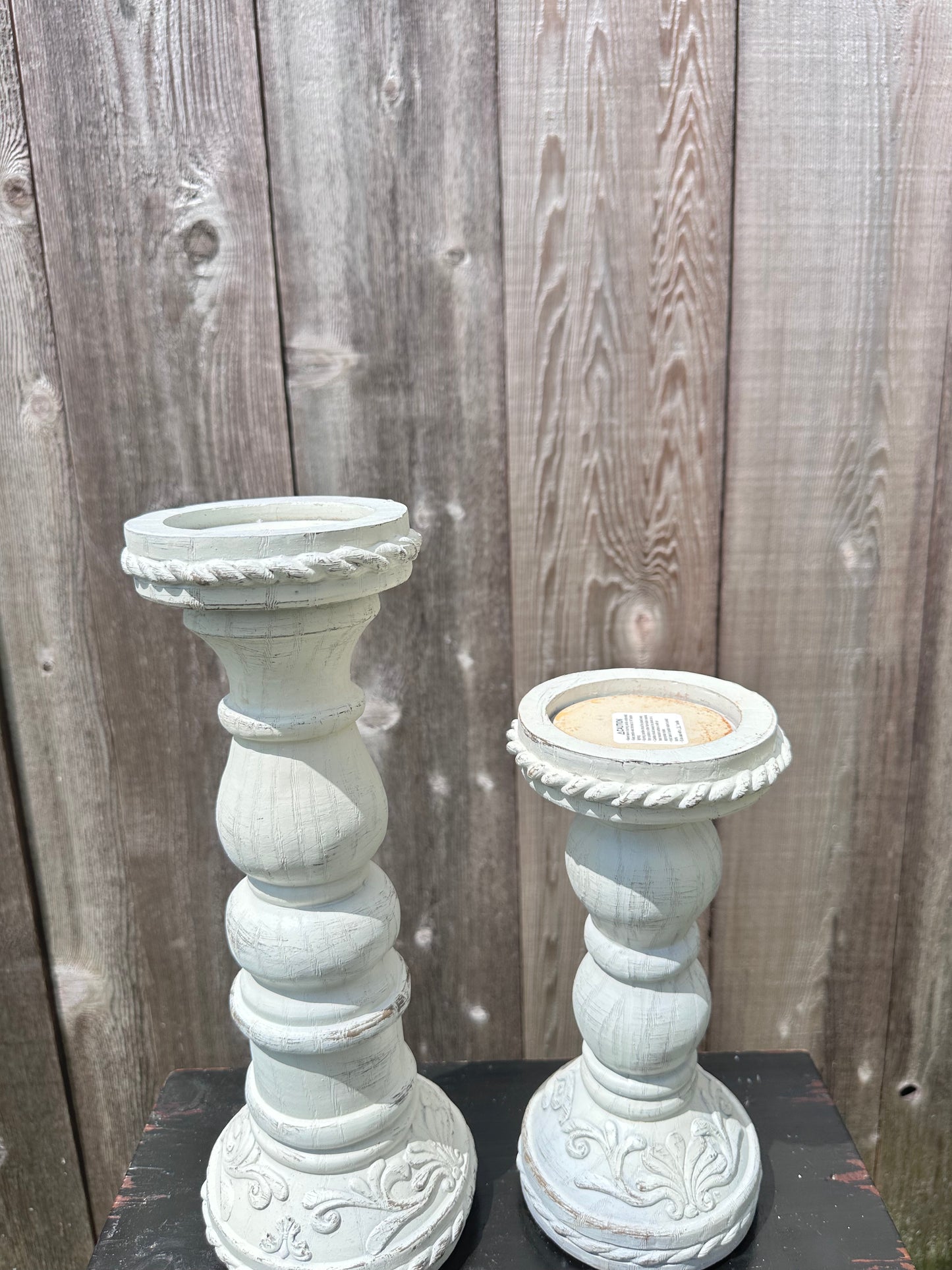 RESIN CANDLEHOLDERS 2650260