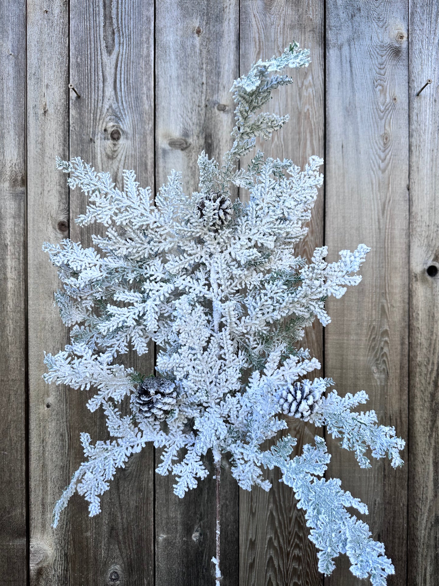 SNOWY HEMINGWAY FIR SPRAY XNH4056