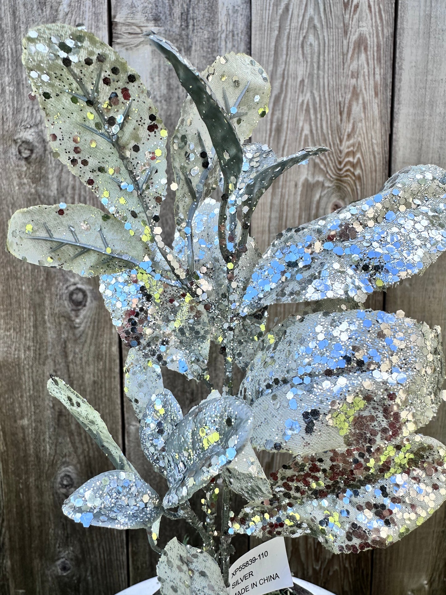 Glitter Laurel Fern Pick XP55839-110