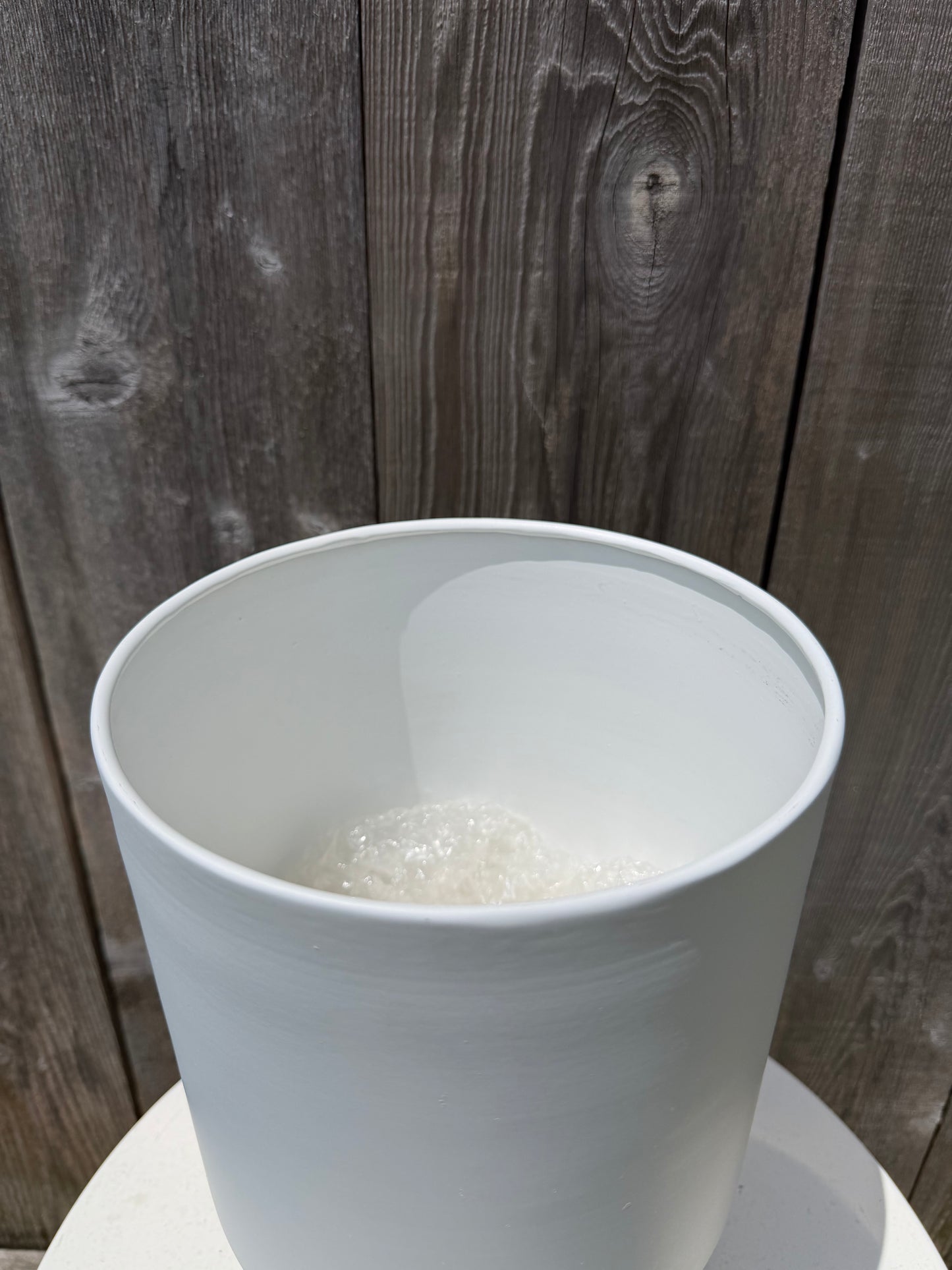 CYLINDRICAL PLANTER WITH BASE WHITE 8662WH