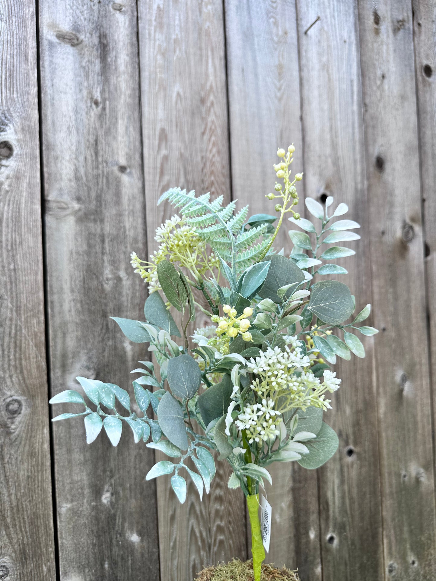 Mixed Eucalyptus Berry 83397