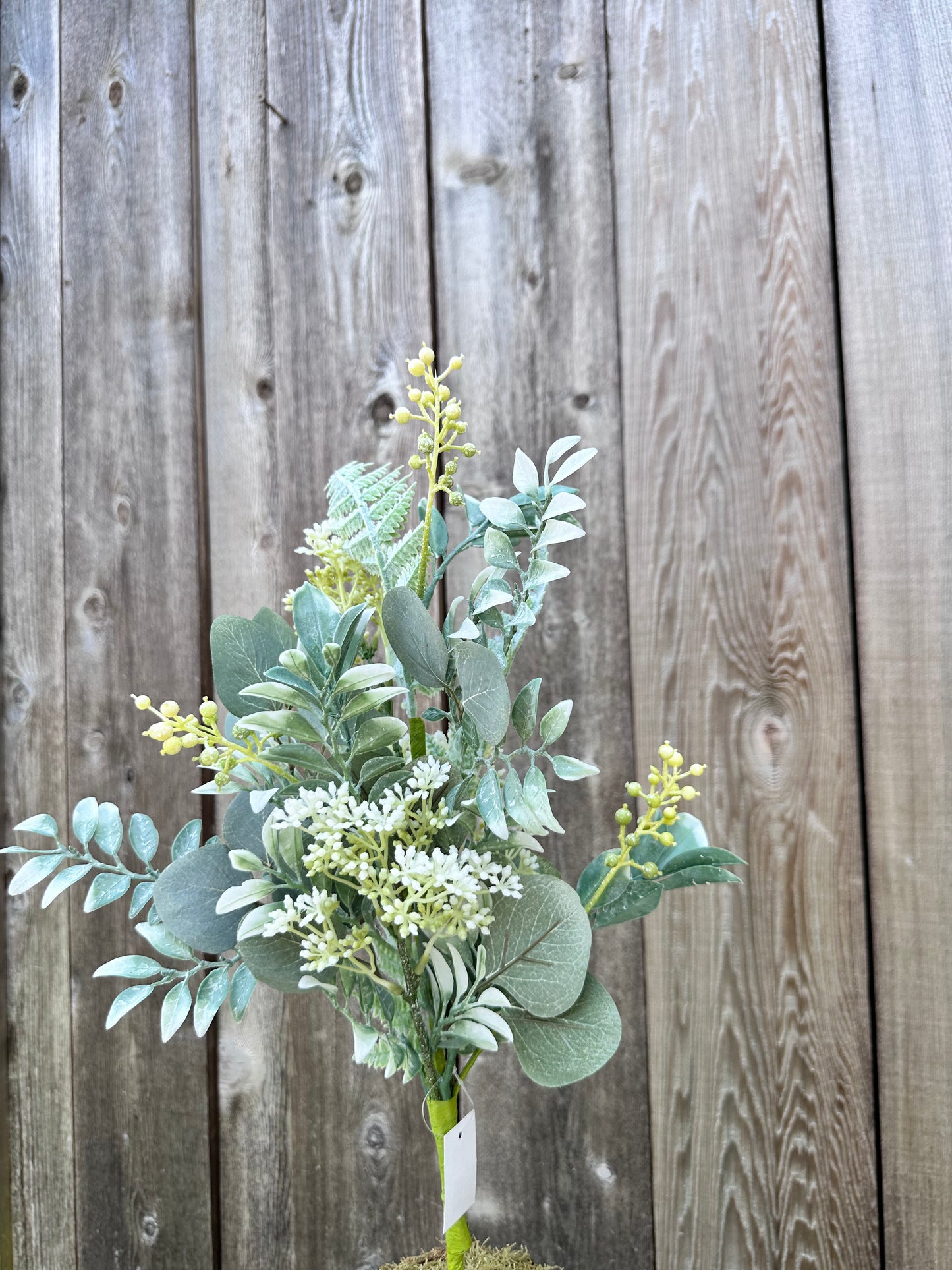 Mixed Eucalyptus Berry 83397