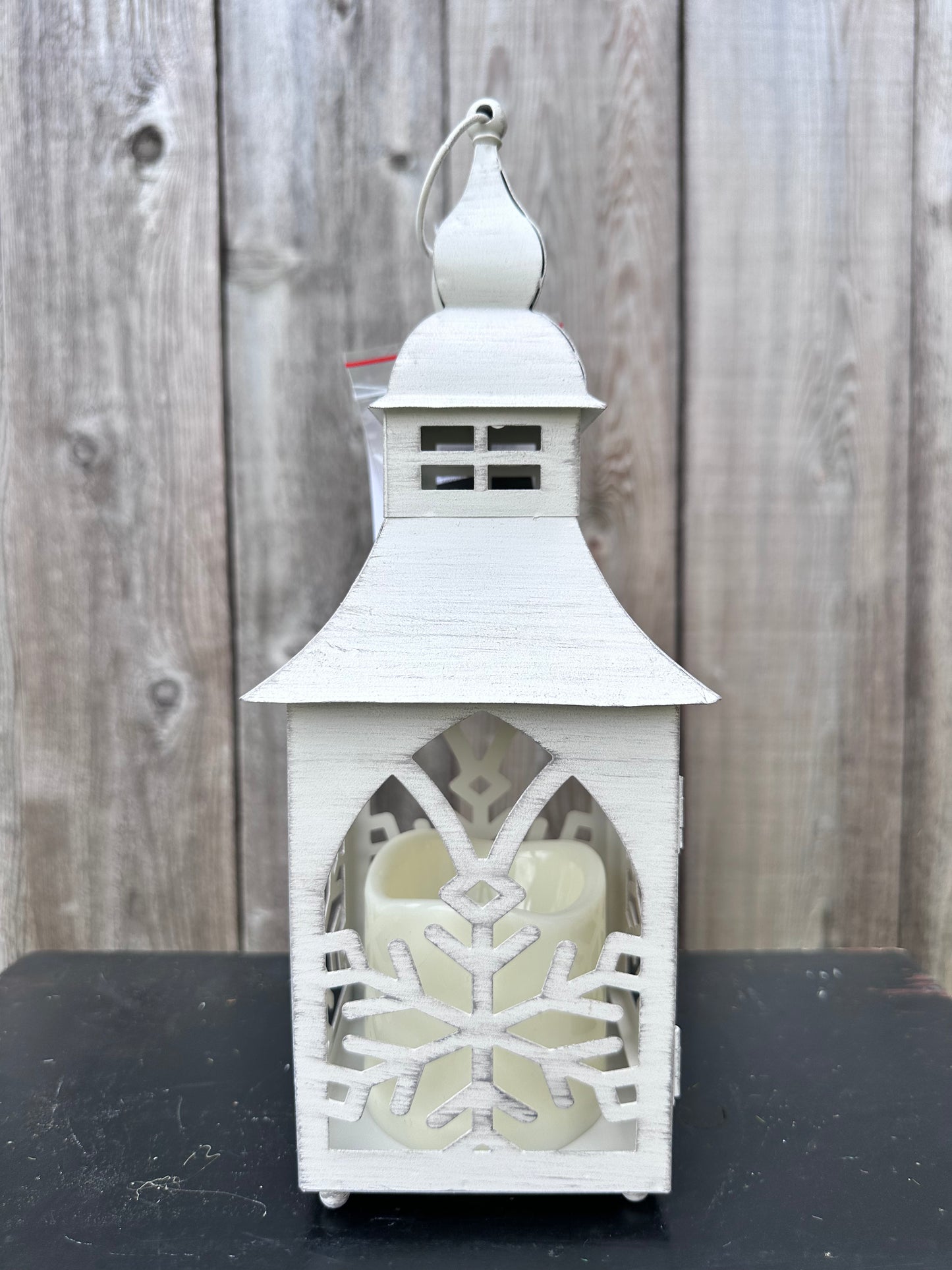 LIGHTED HOLIDAY LANTERN METAL 2689660