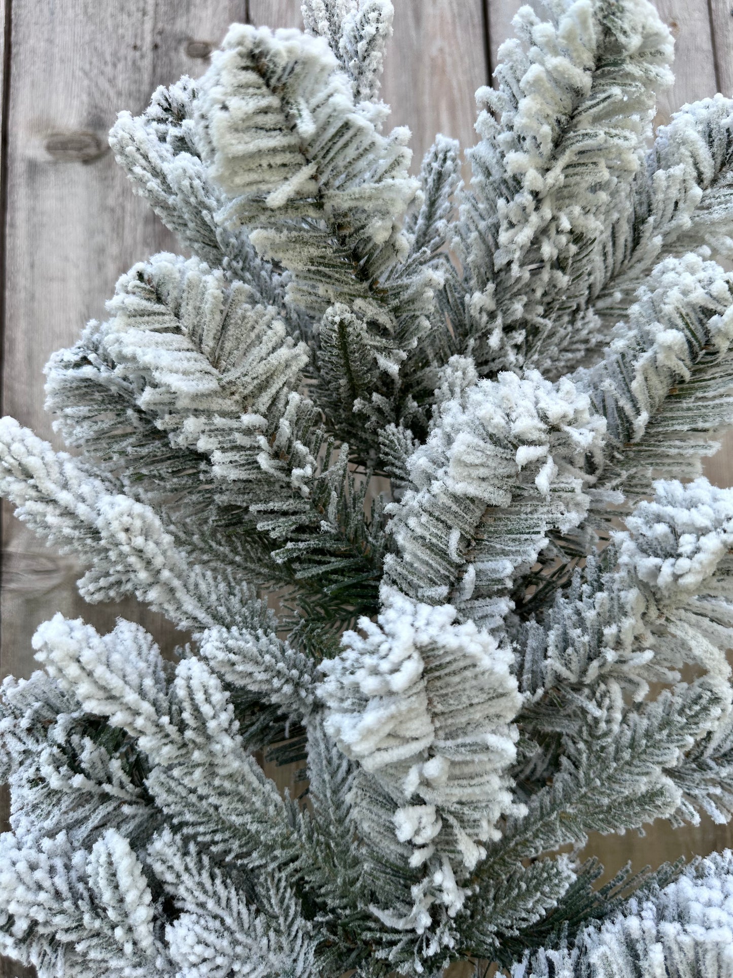 SNOWY SPRAY 85230