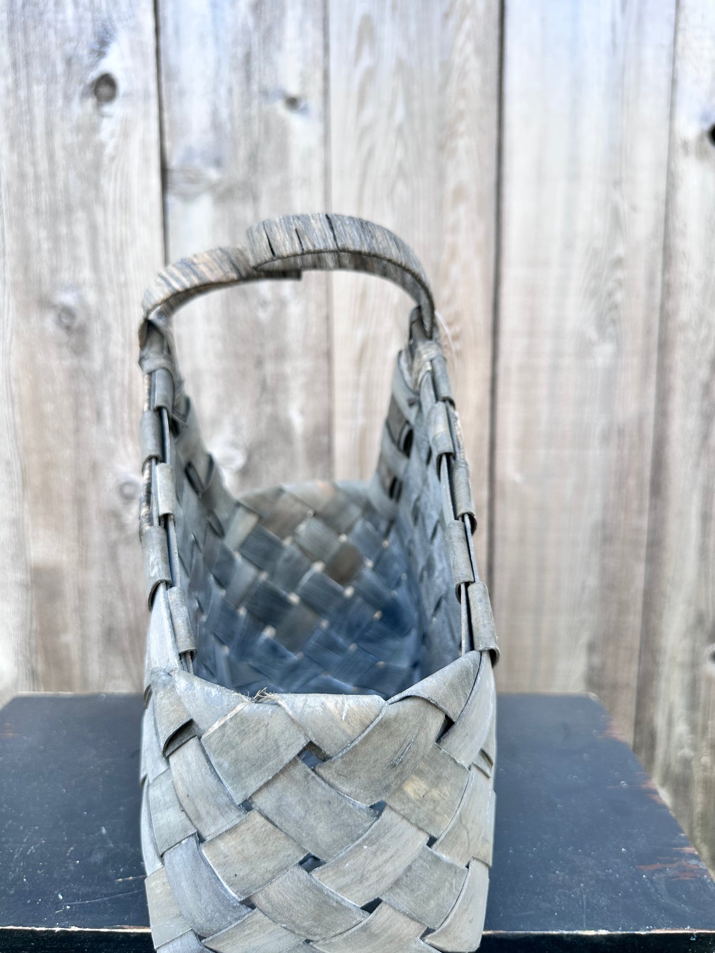 Woven Basket w.Loop Handle M10706