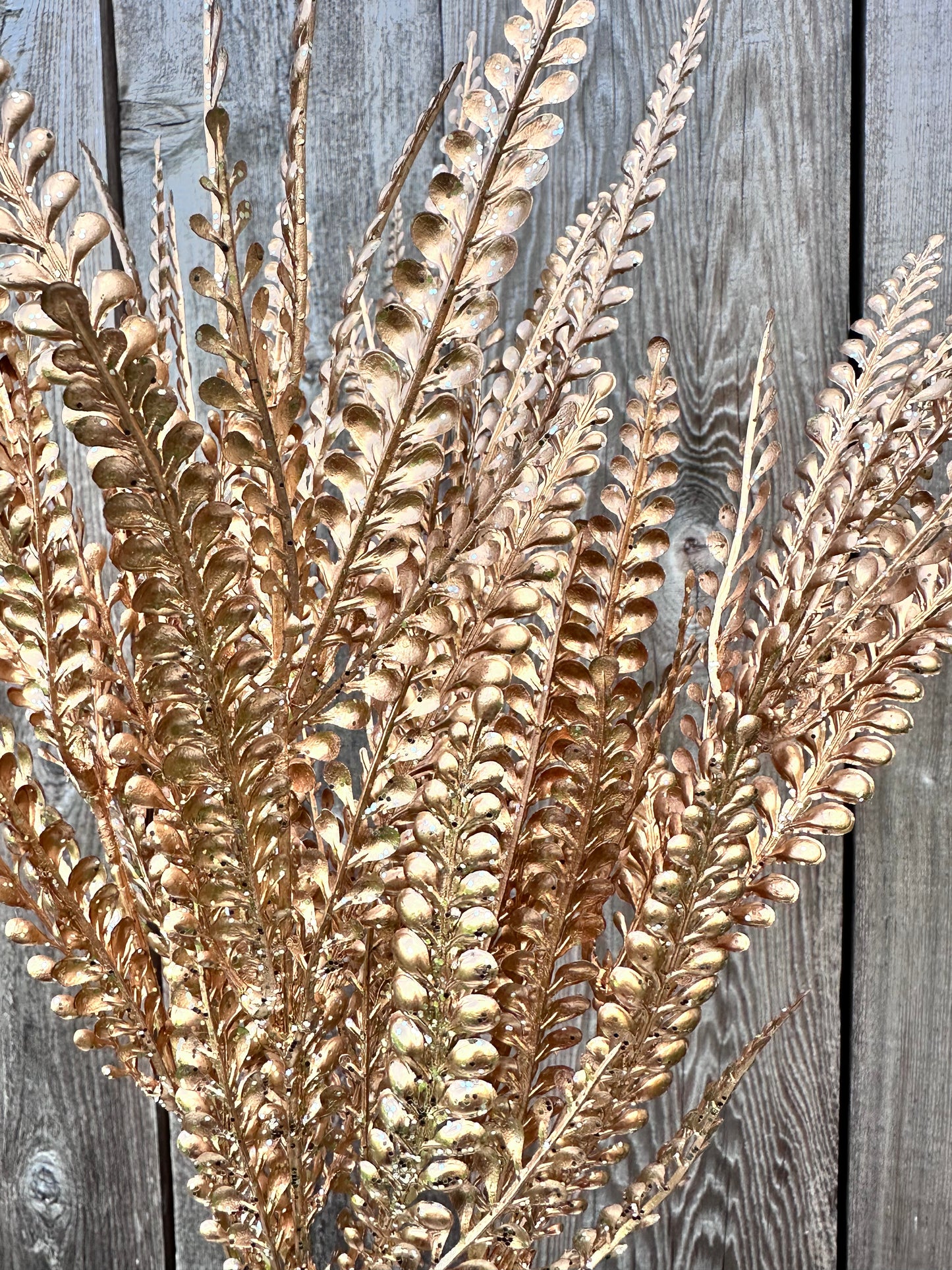 Gold Skinny Fern Bush 84999GD