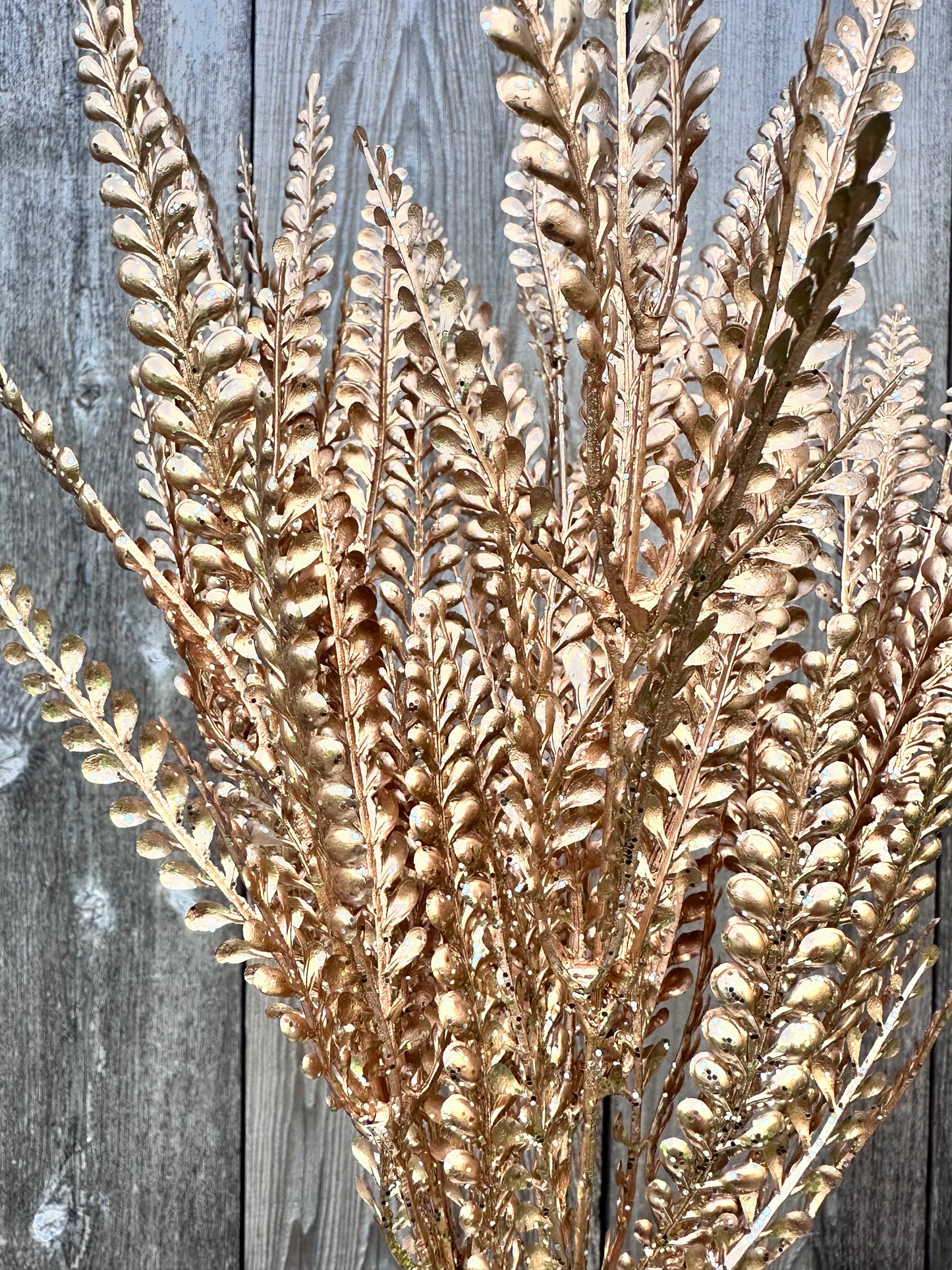 Gold Skinny Fern Bush 84999GD