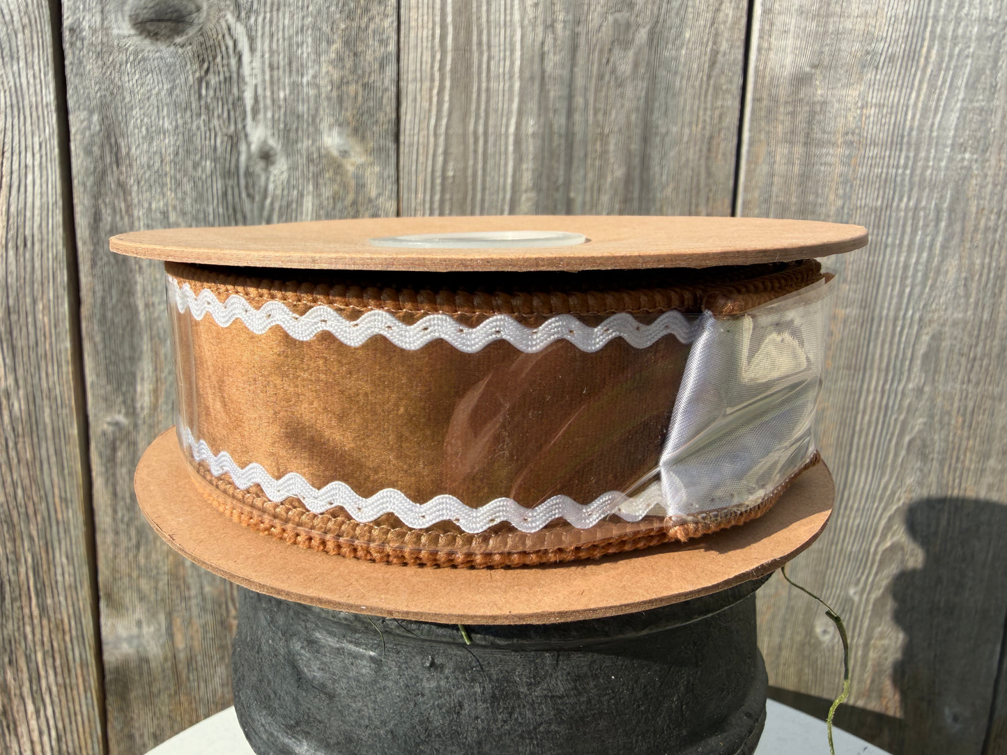 Wired Velvet Ribbon | Gingerbread 9726W-743- 38E