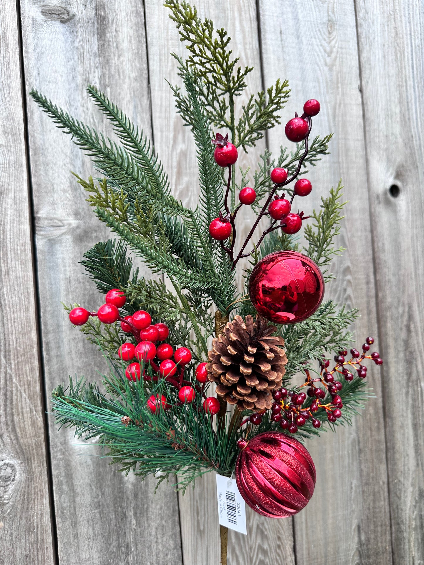 MIXED PINE BALL BERRY 23049