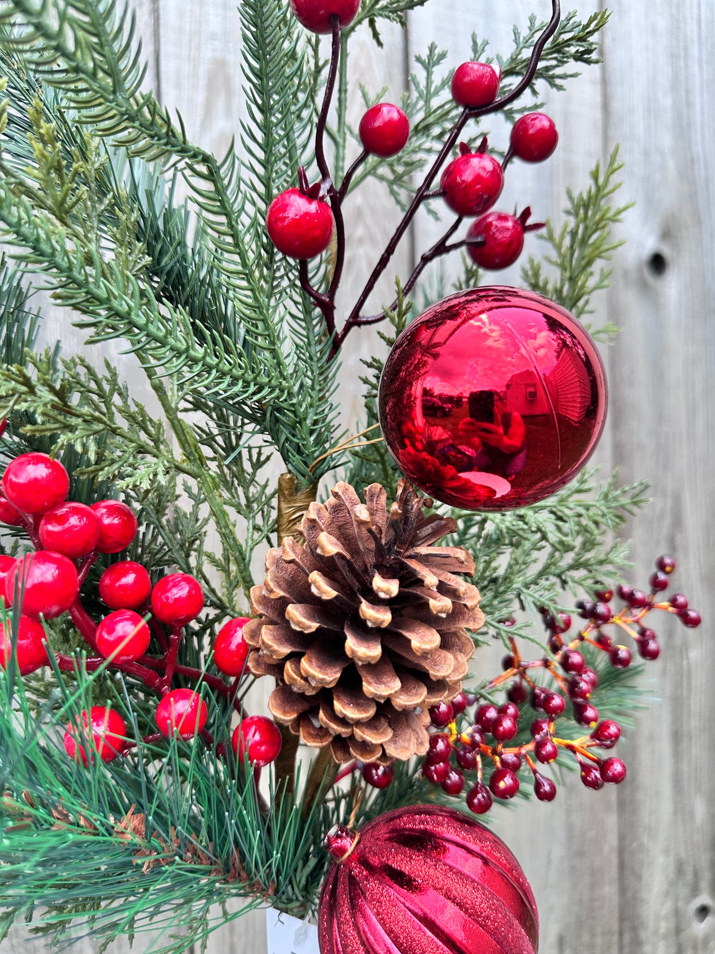 MIXED PINE BALL BERRY 23049