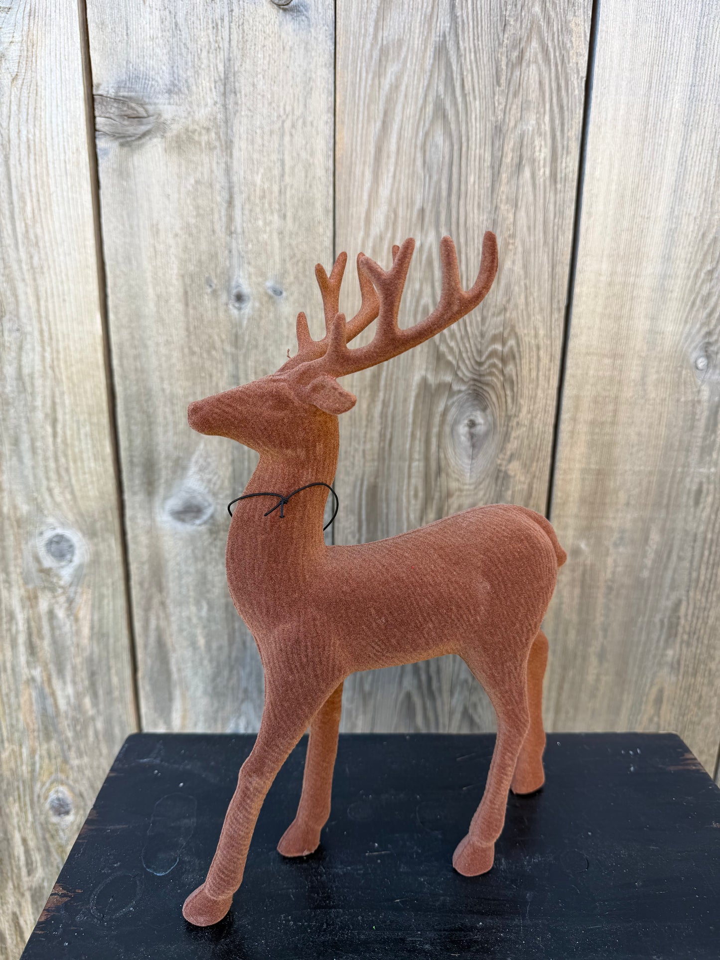 Decor Flocked Deer 86926BN