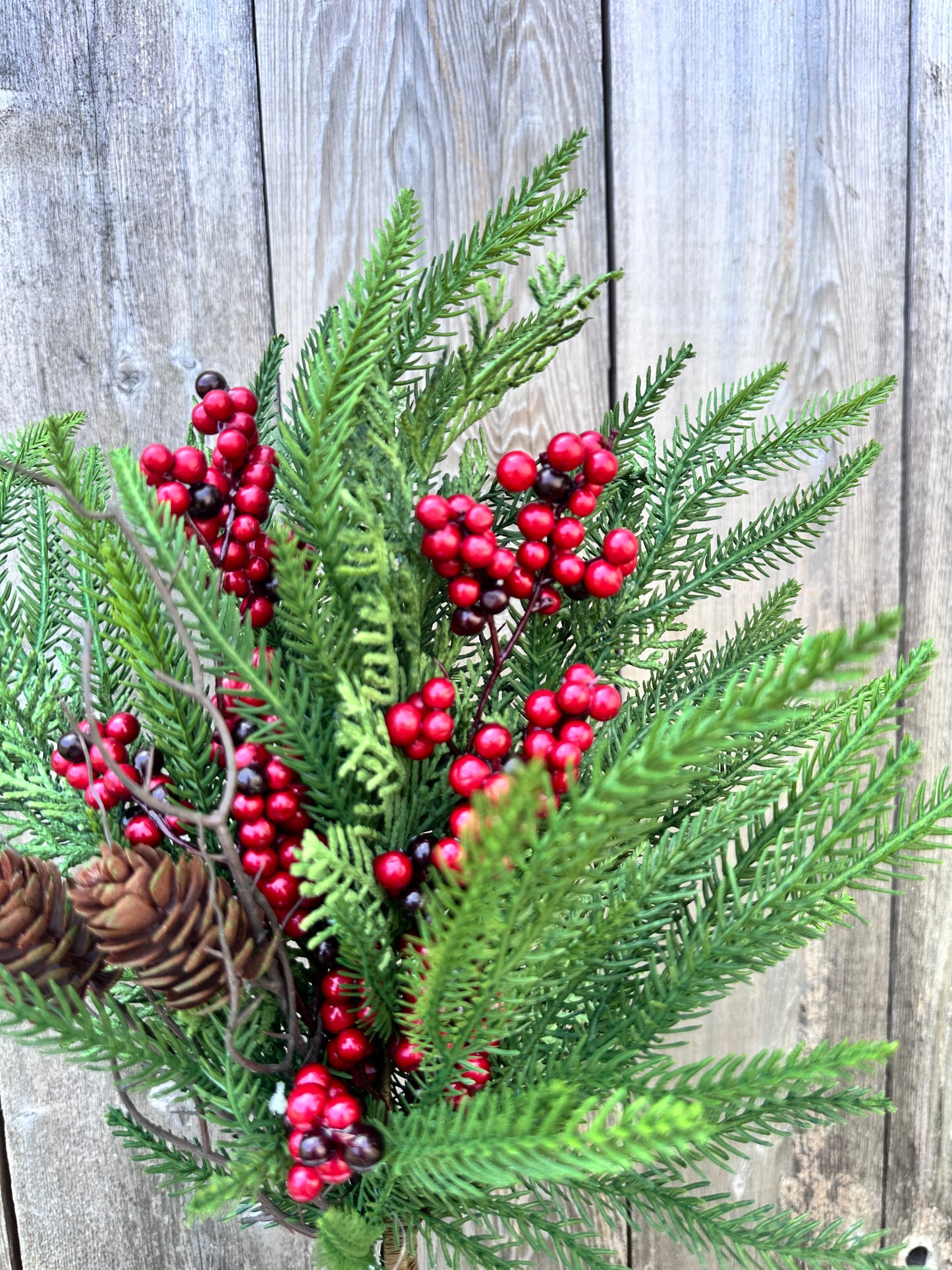 20.5 IN PINE BERRY CONE BUSH 32183