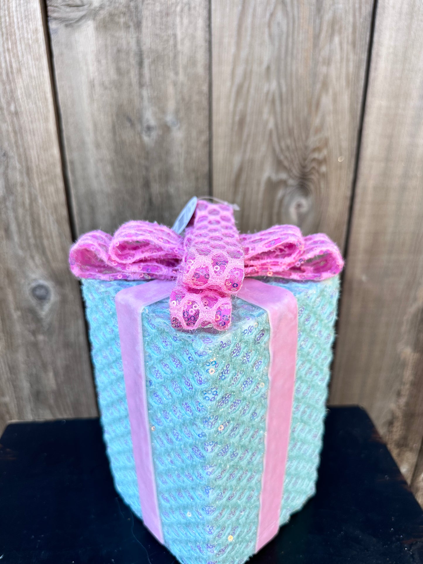 SEQUIN CONFECTION GIFT BOX TABLETOP DCDE5018