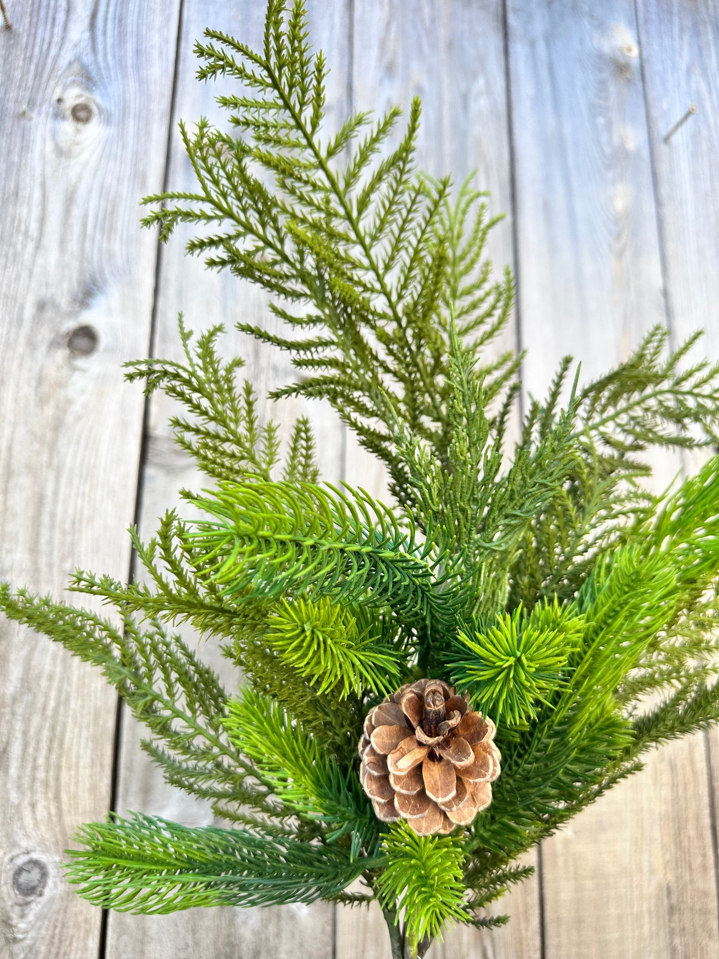 MIXED CHRISTMAS CYPRESS SPRAY DC25757