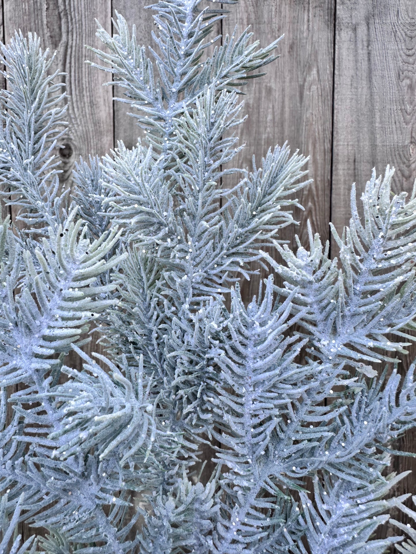 SNOWY SITKA SPRUCE SPRAY XK4055