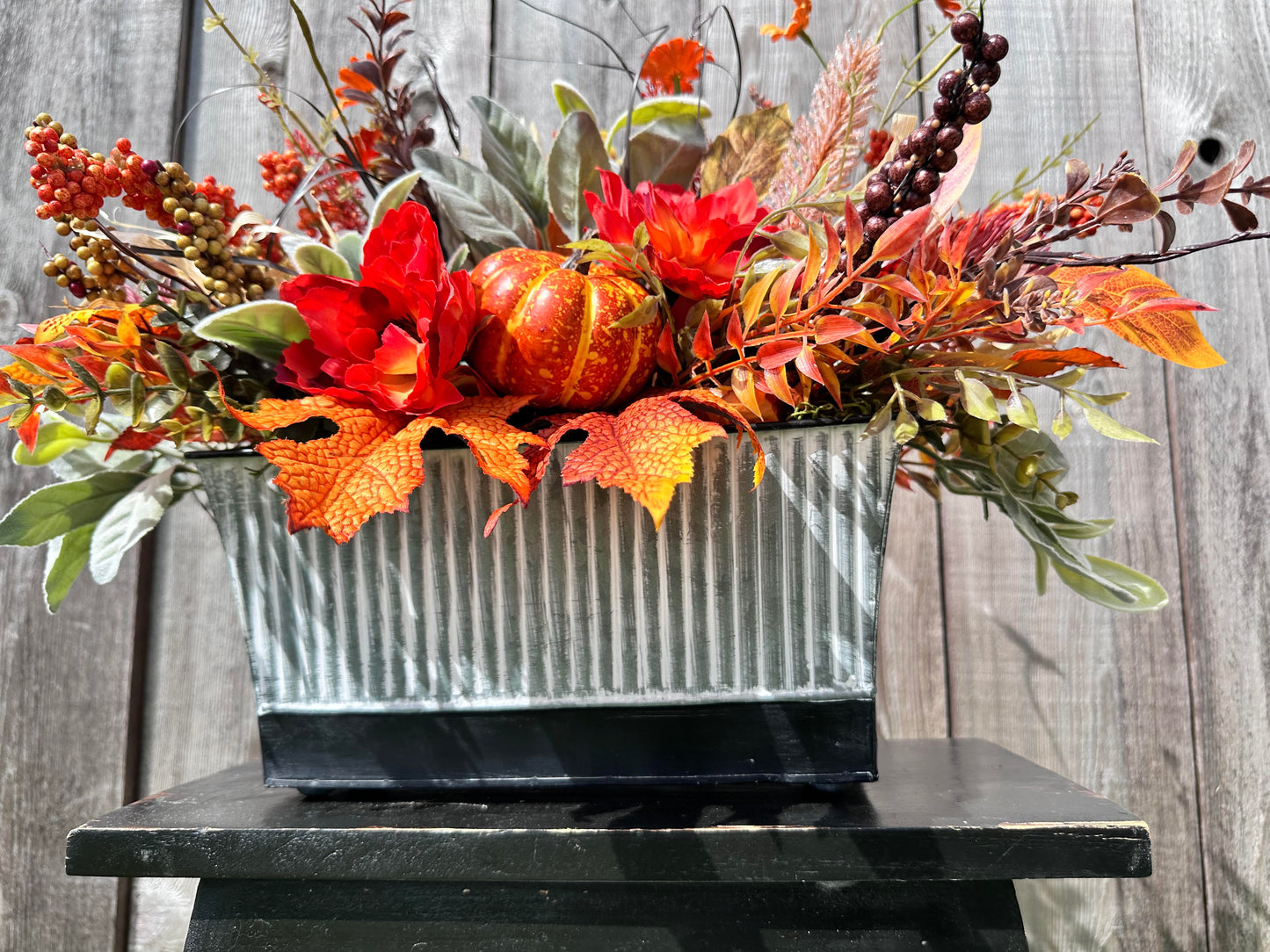 FALL FOILAGE CENTERPIECE