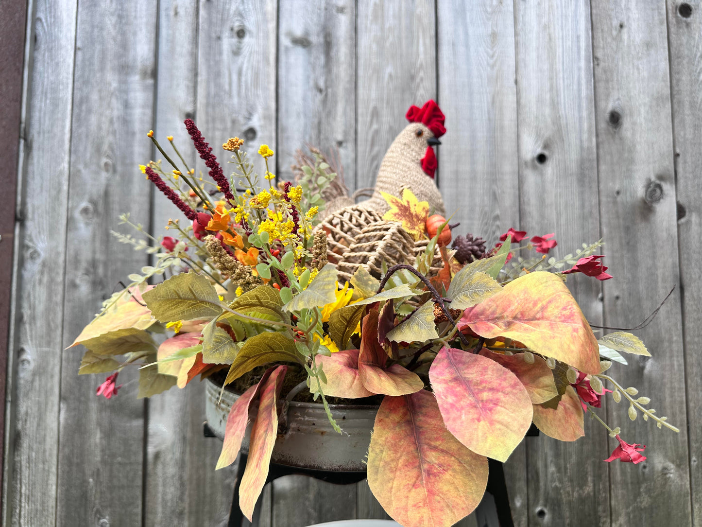 FALL ROOSTER CENTERPIECE