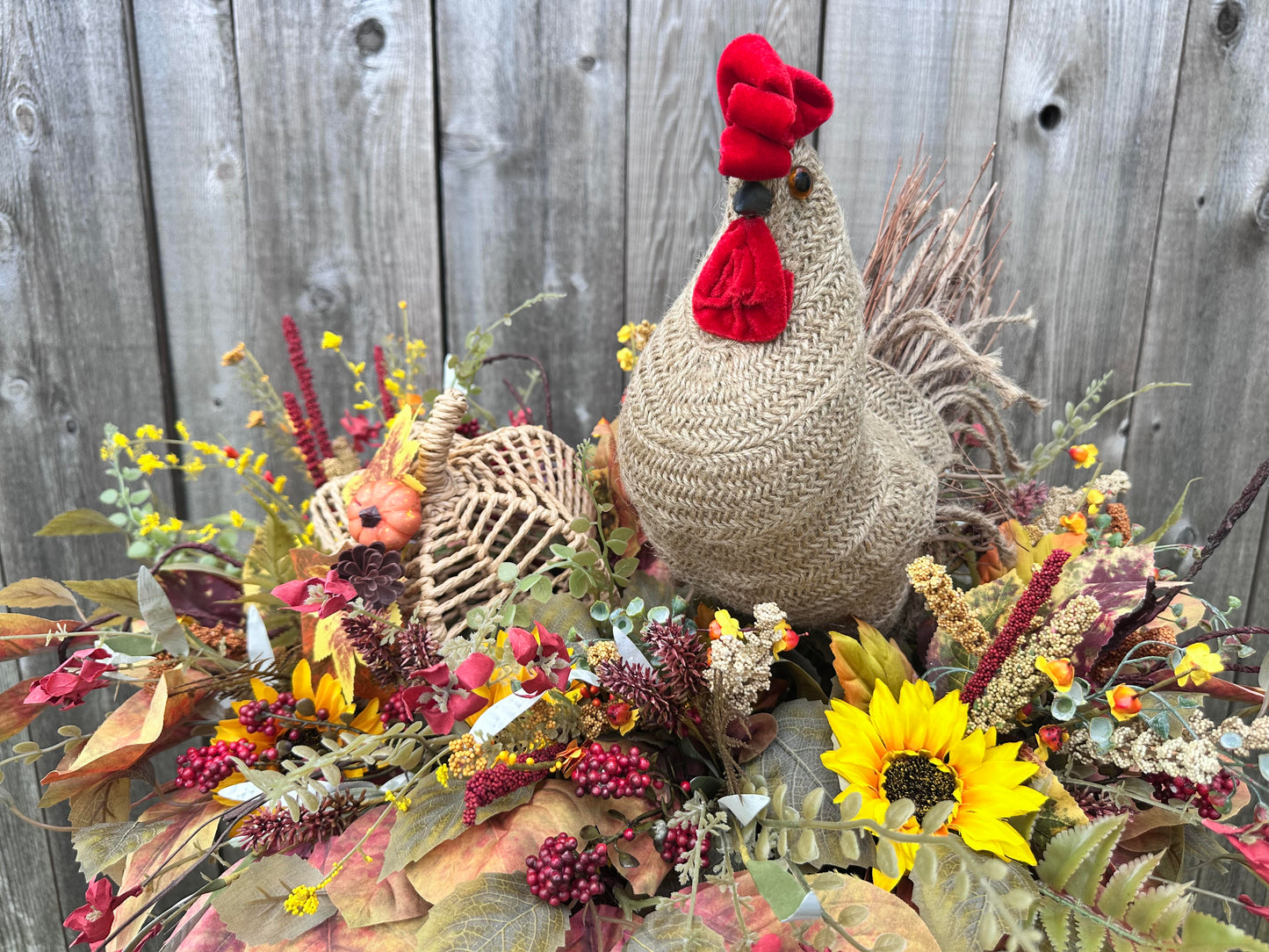 FALL ROOSTER CENTERPIECE
