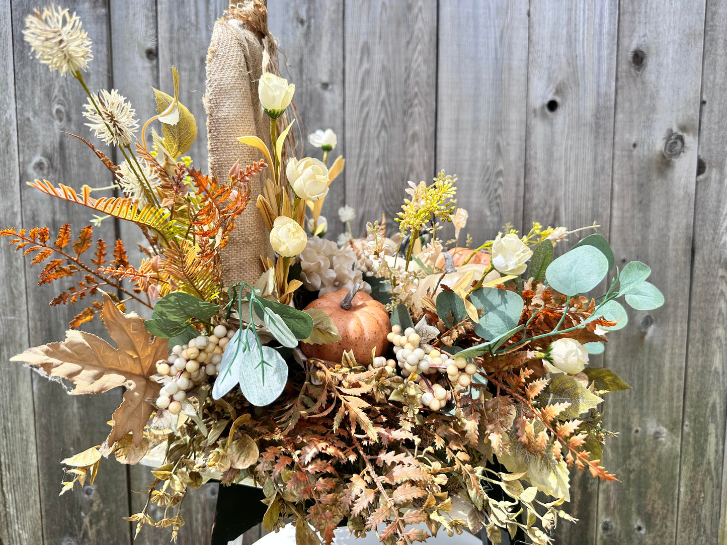 BURLAP PUMPKIN CENTERPIECE
