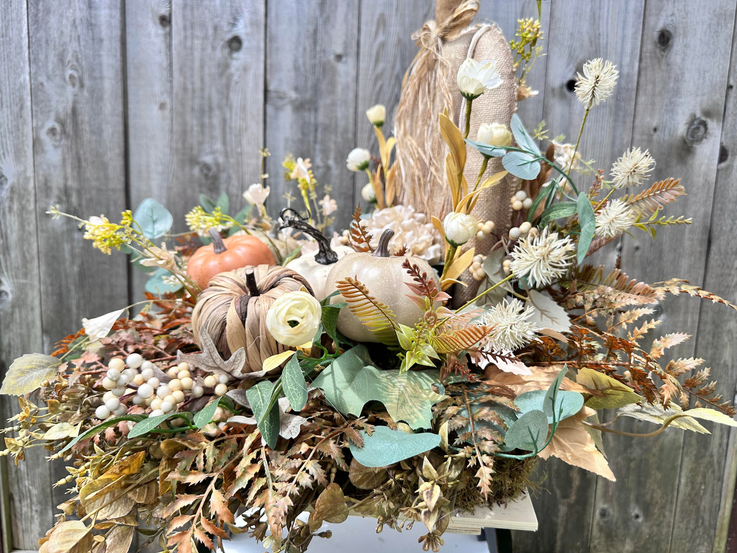 BURLAP PUMPKIN CENTERPIECE