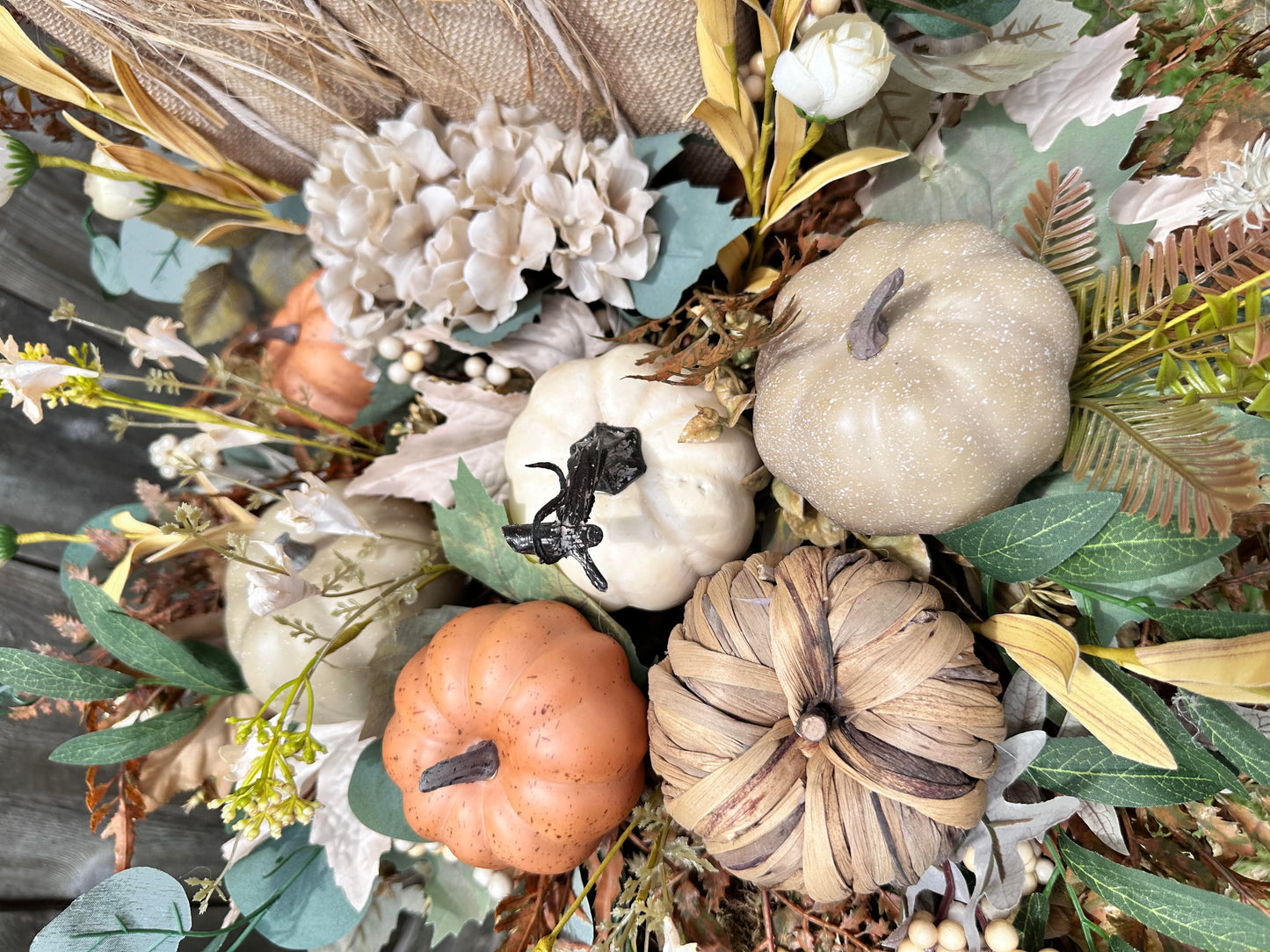 BURLAP PUMPKIN CENTERPIECE
