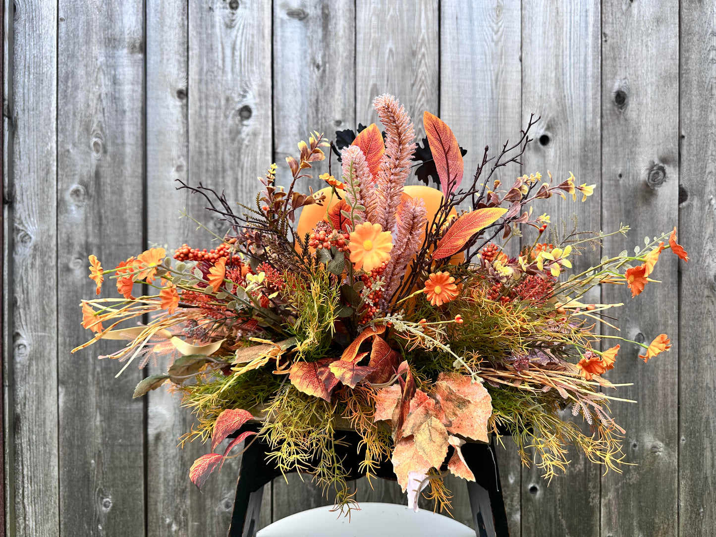 WELCOME FALL CENTERPIECE