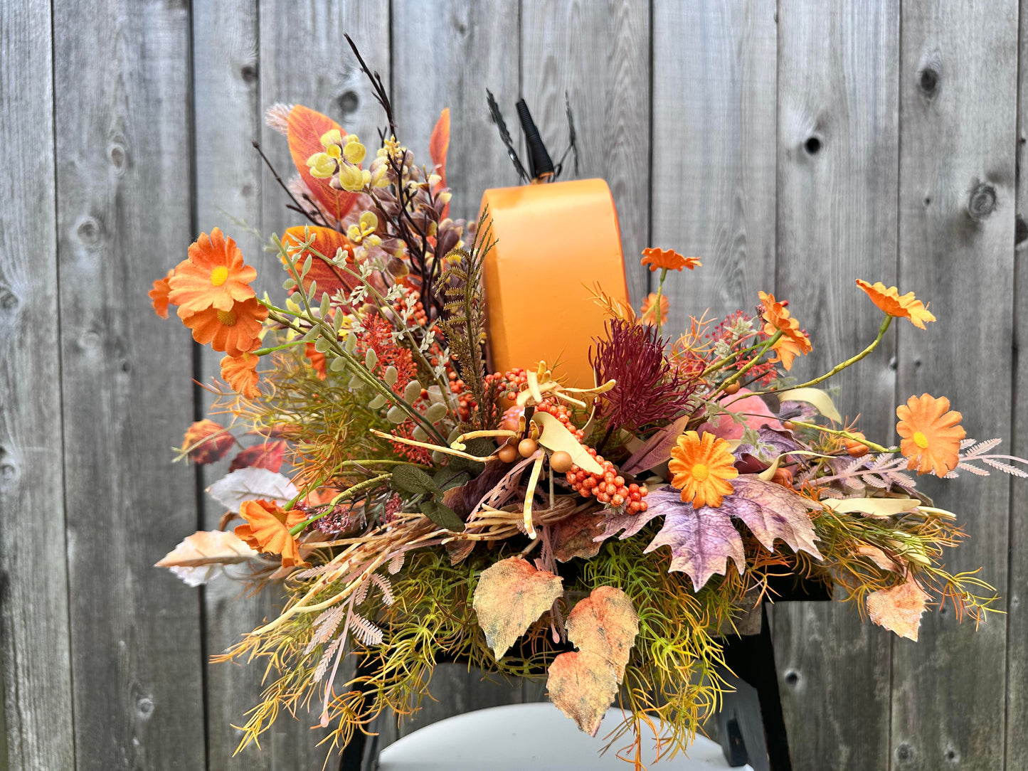 WELCOME FALL CENTERPIECE